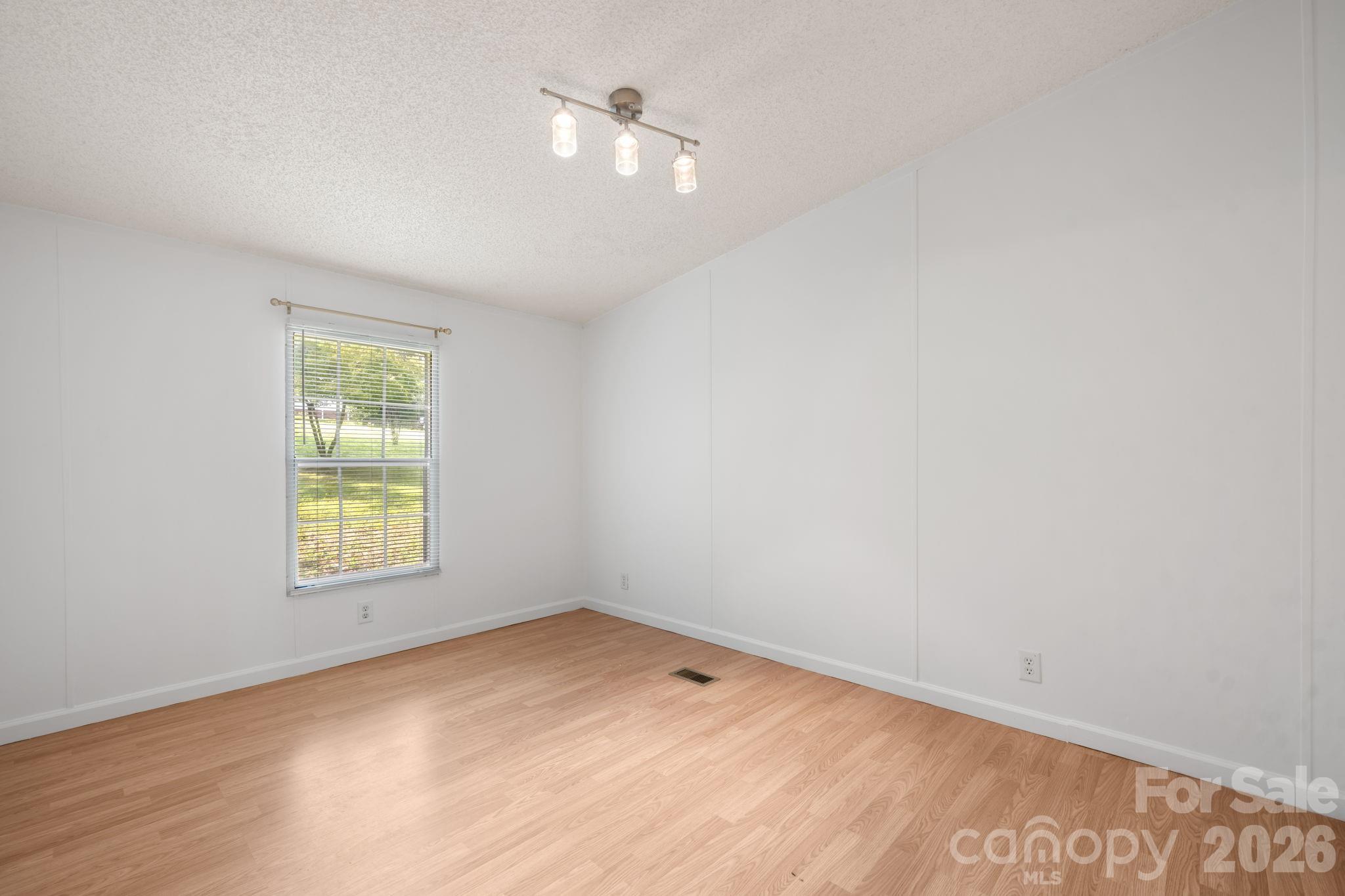 2786 Ridgecreek Drive