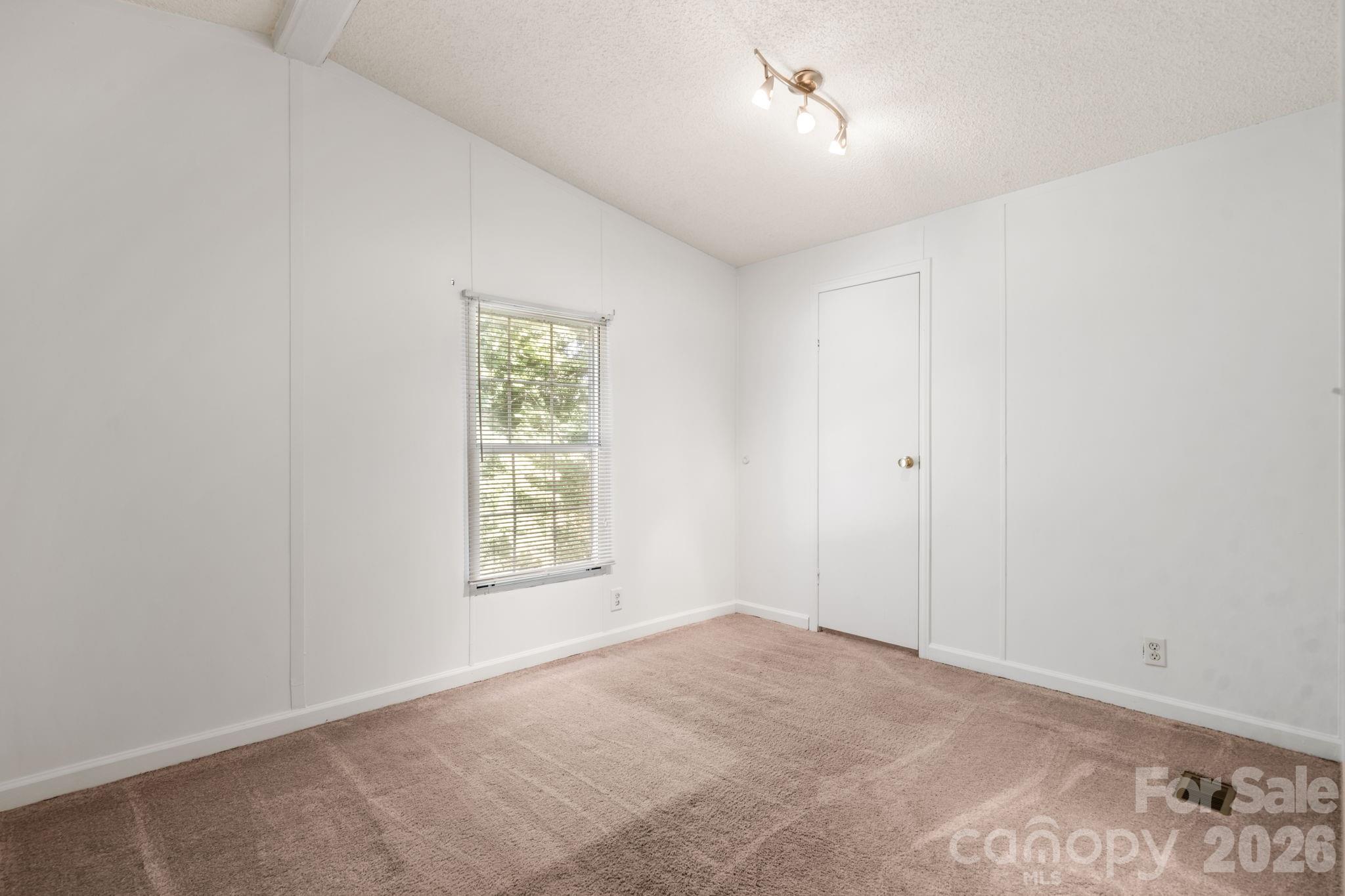 2786 Ridgecreek Drive