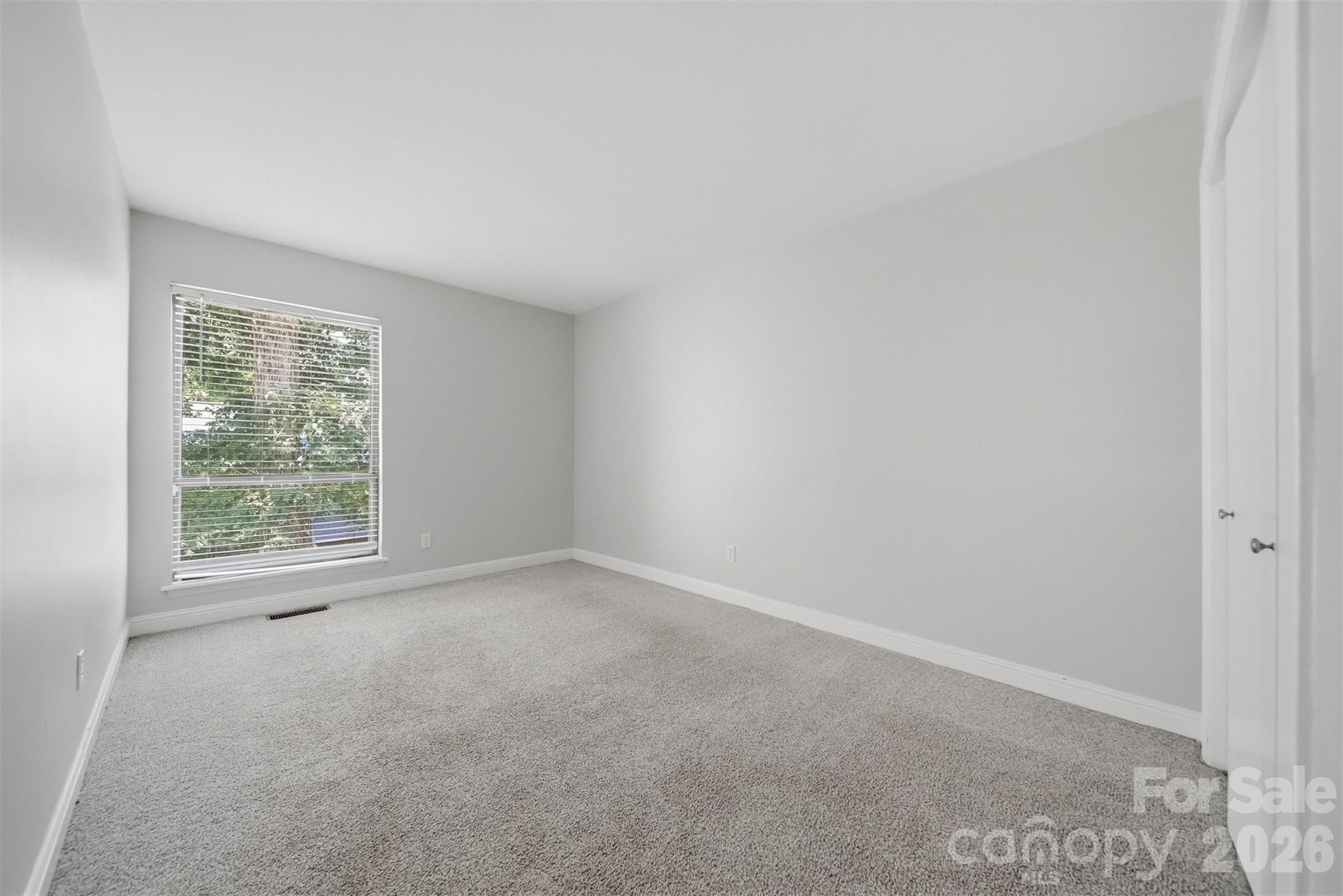 4340 N Center Street Unit: 203