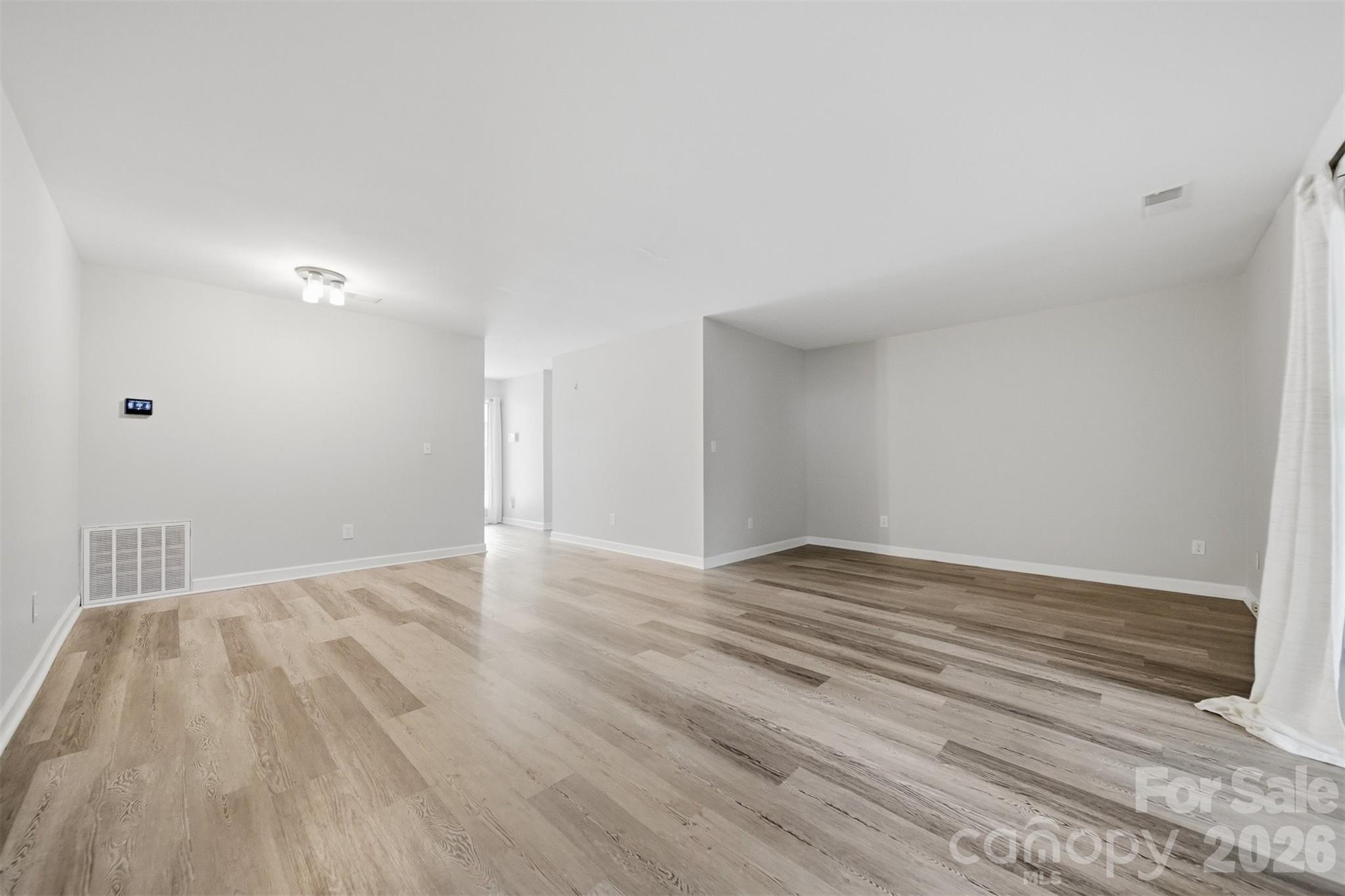4340 N Center Street Unit: 203