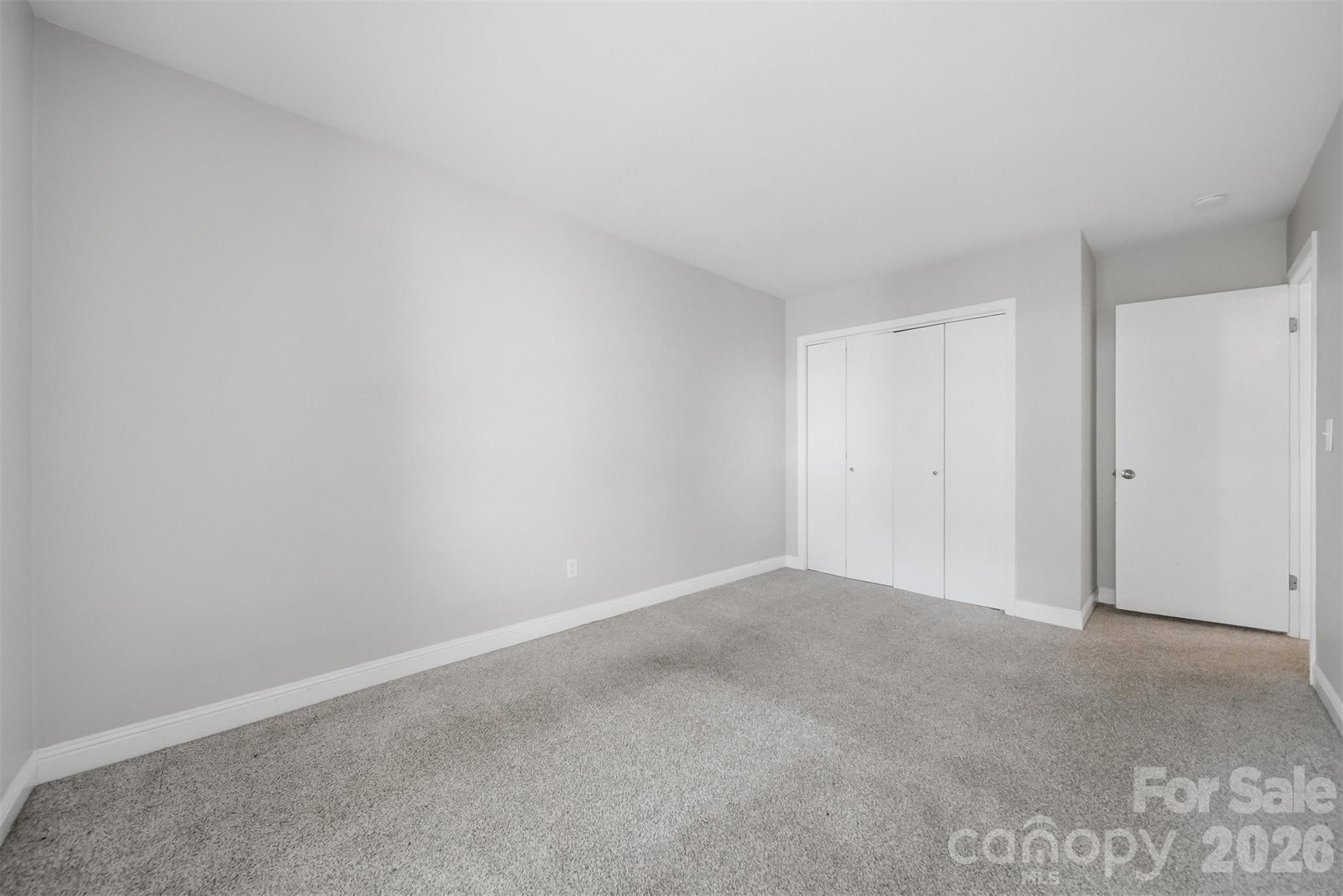 4340 N Center Street Unit: 203