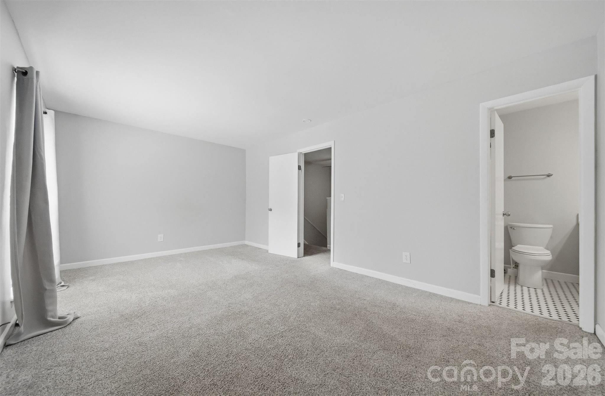 4340 N Center Street Unit: 203