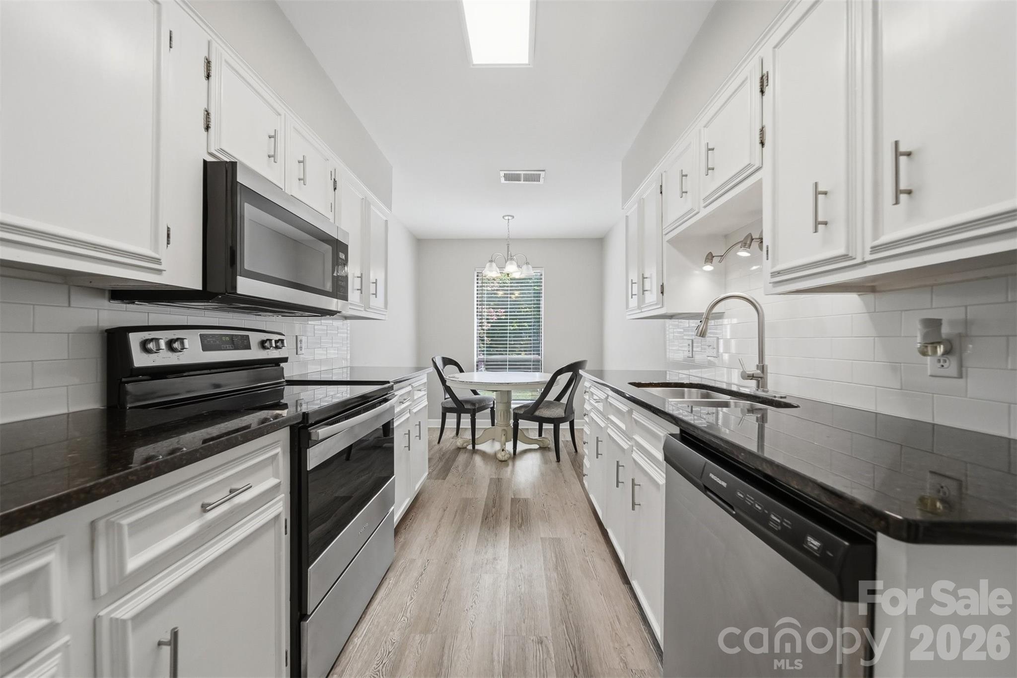 4340 N Center Street Unit: 203