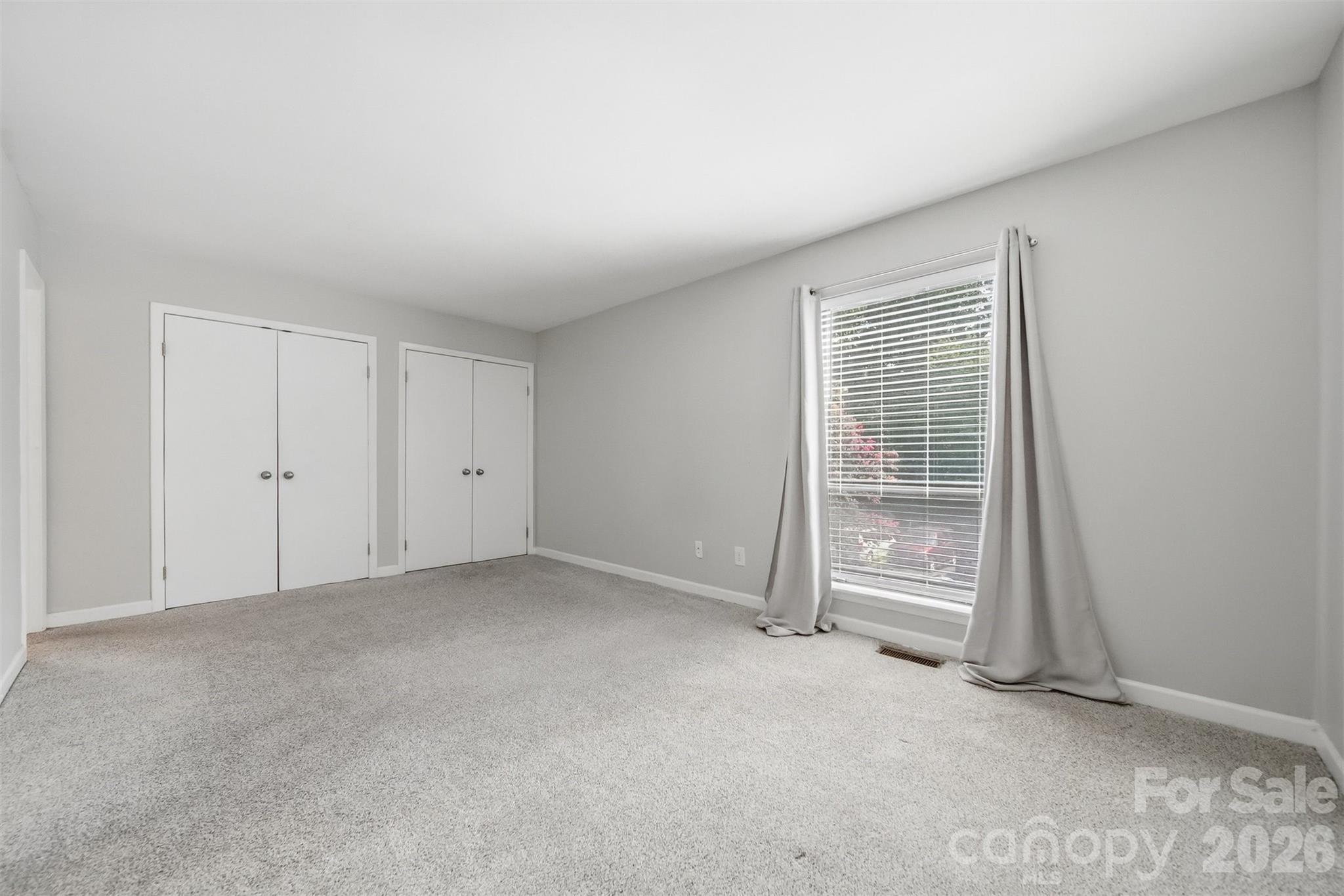 4340 N Center Street Unit: 203