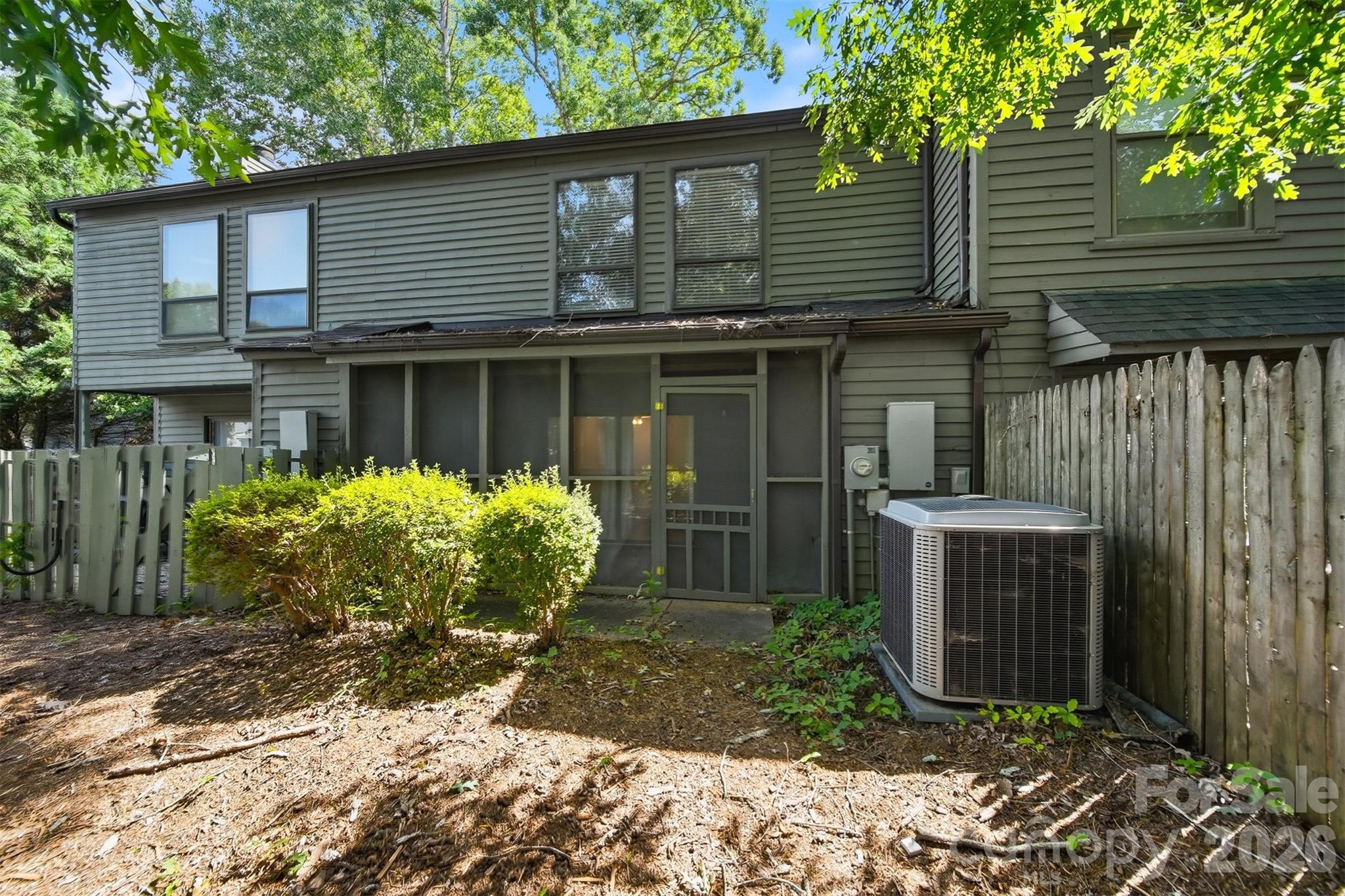 4340 N Center Street Unit: 203