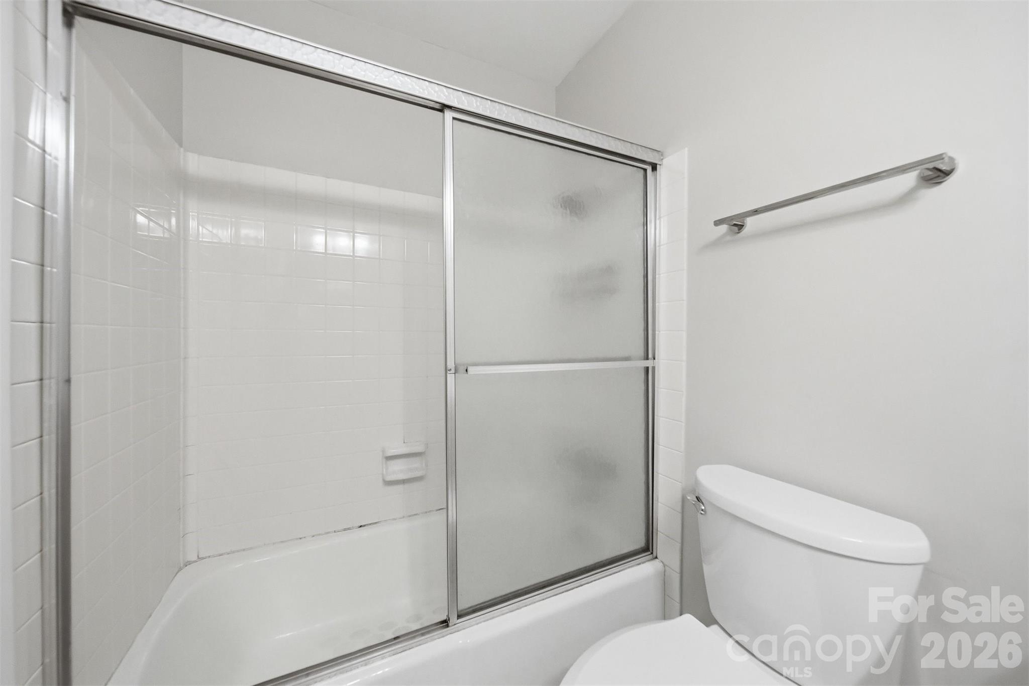 4340 N Center Street Unit: 203