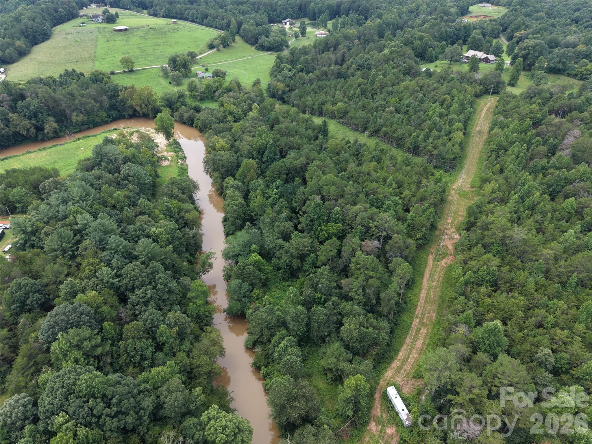 711 Pine cove Road