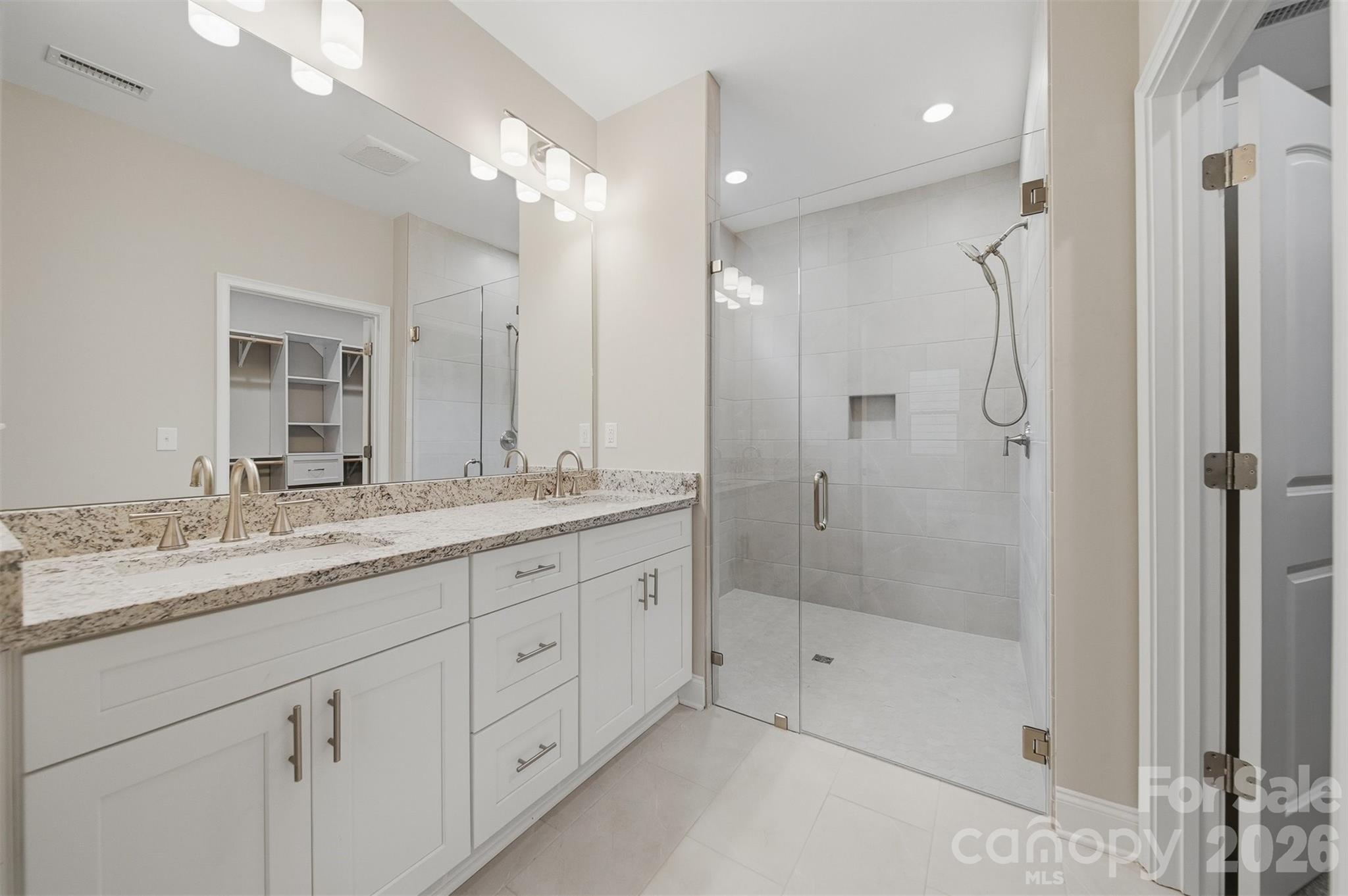 827C Wynnshire Drive Unit: 66