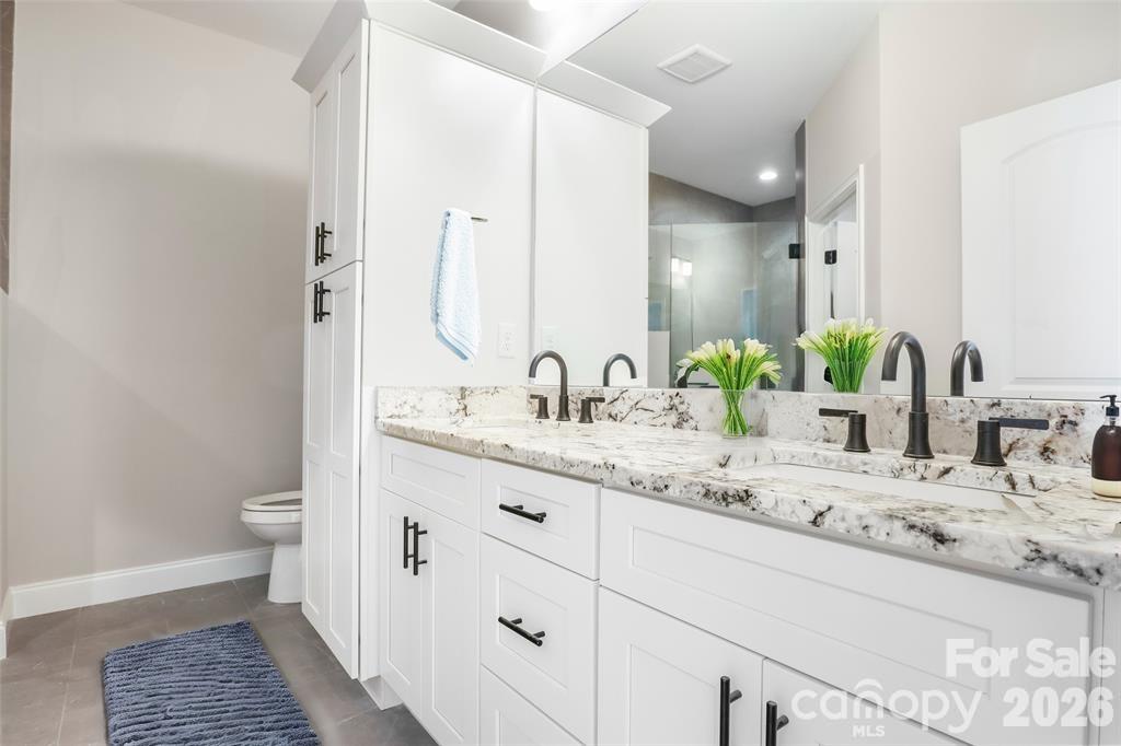 827D Wynnshire Drive Unit: 62