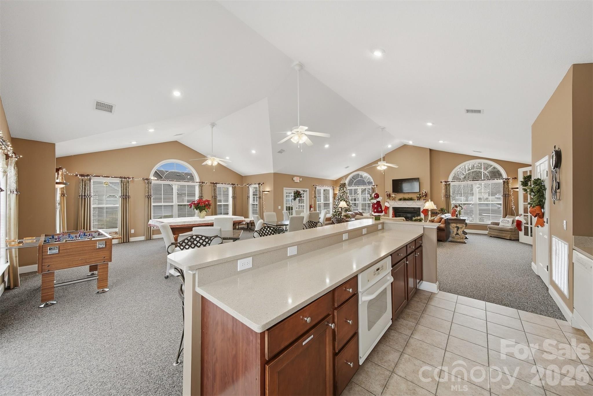 827D Wynnshire Drive Unit: 62