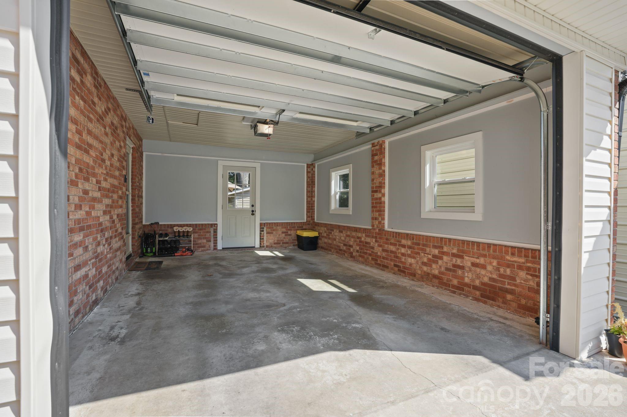 2428 Side Lane
