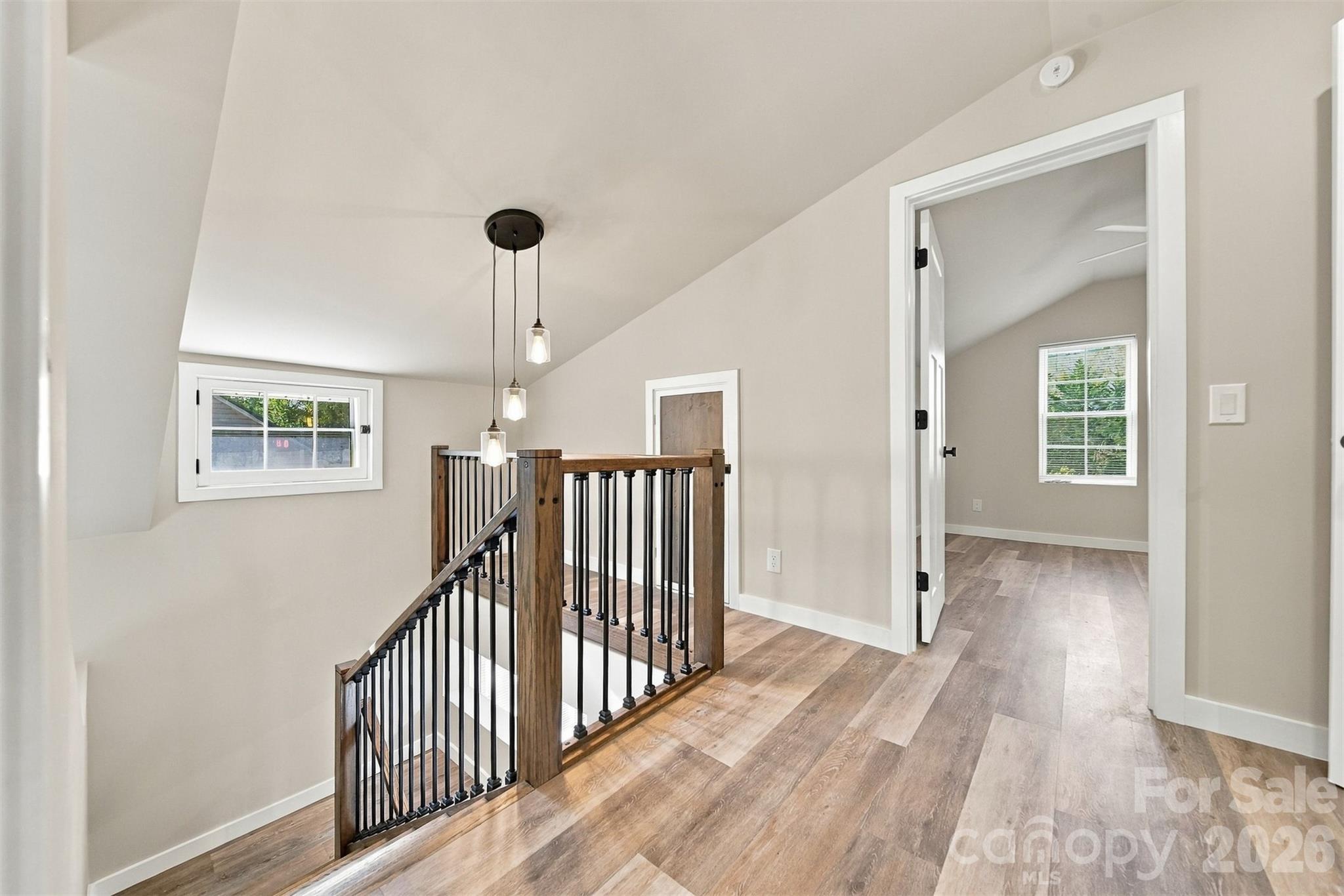 111 Hickory Street SW