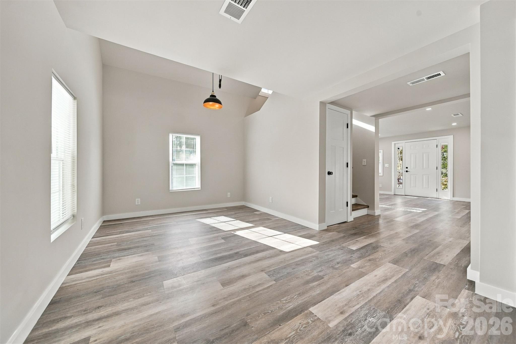 111 Hickory Street SW