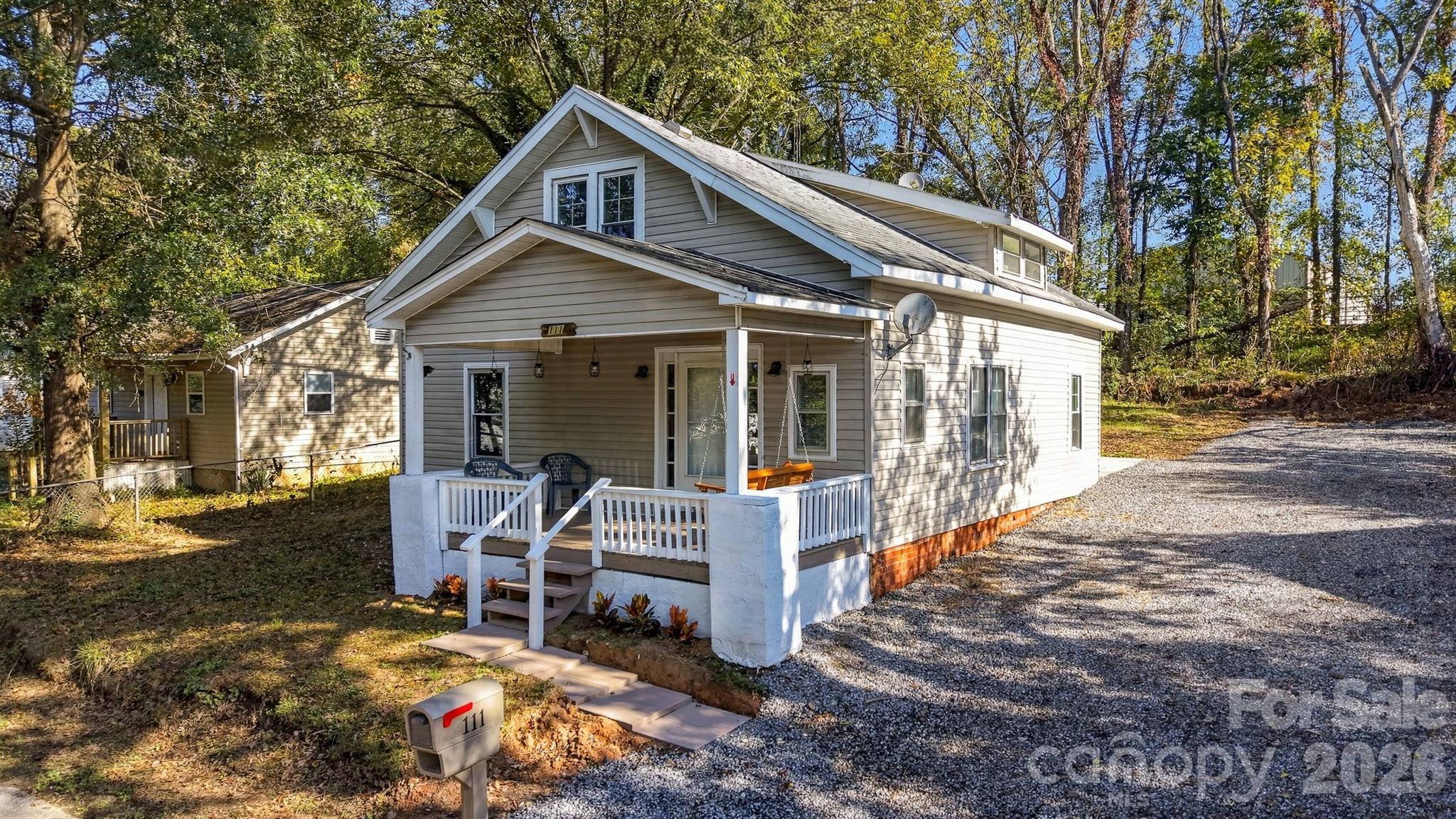 111 Hickory Street SW