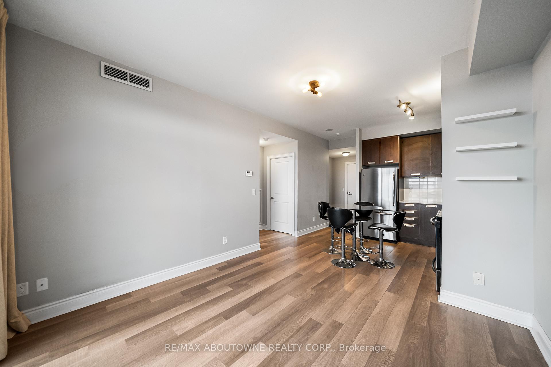 28 Ted Rogers Way 3110