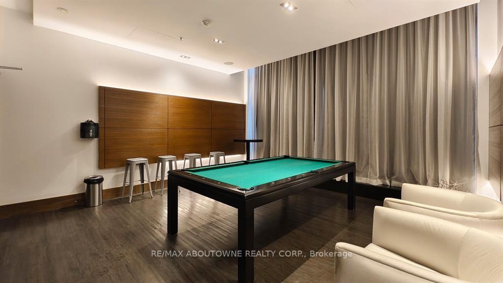 28 Ted Rogers Way 3110