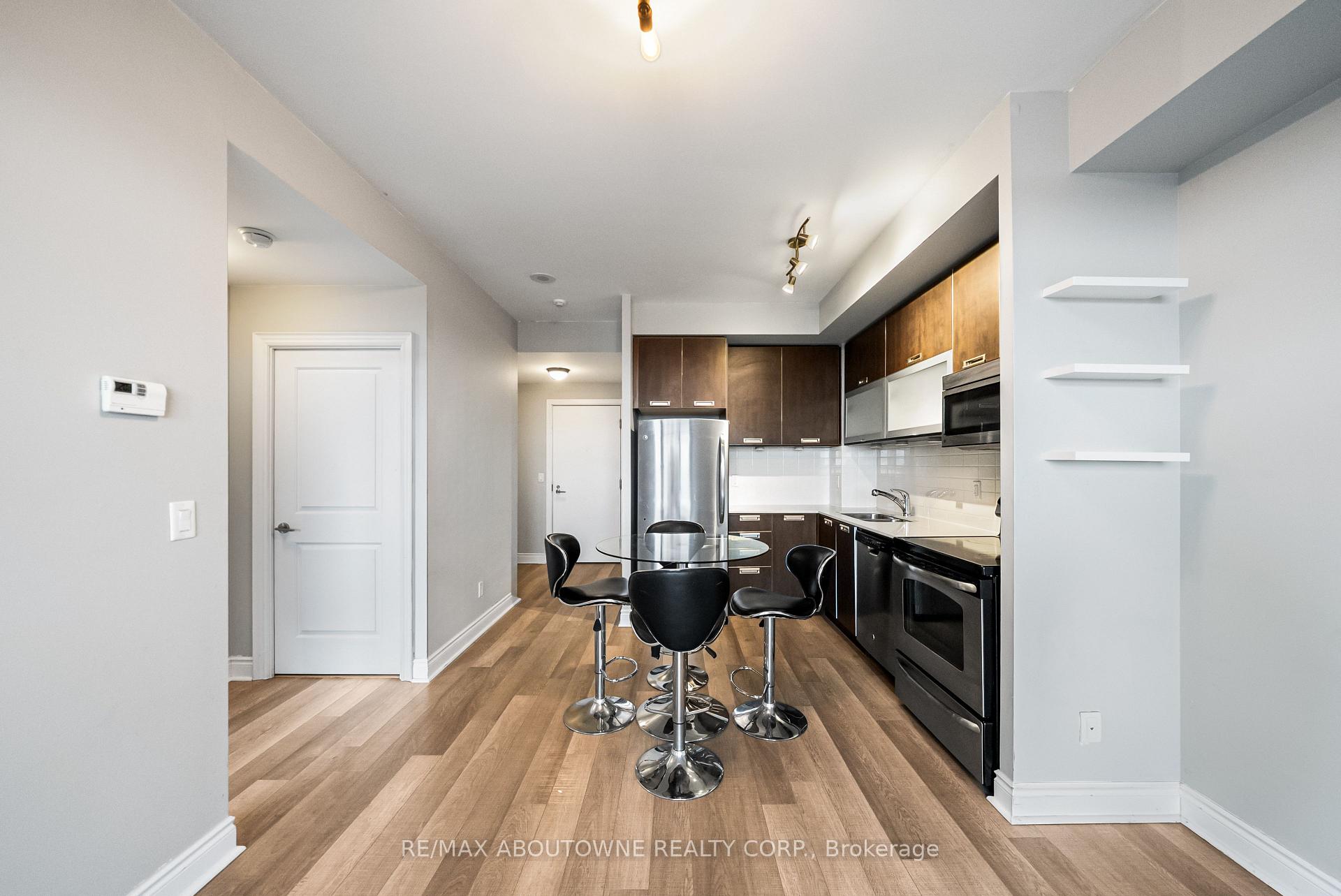 28 Ted Rogers Way 3110