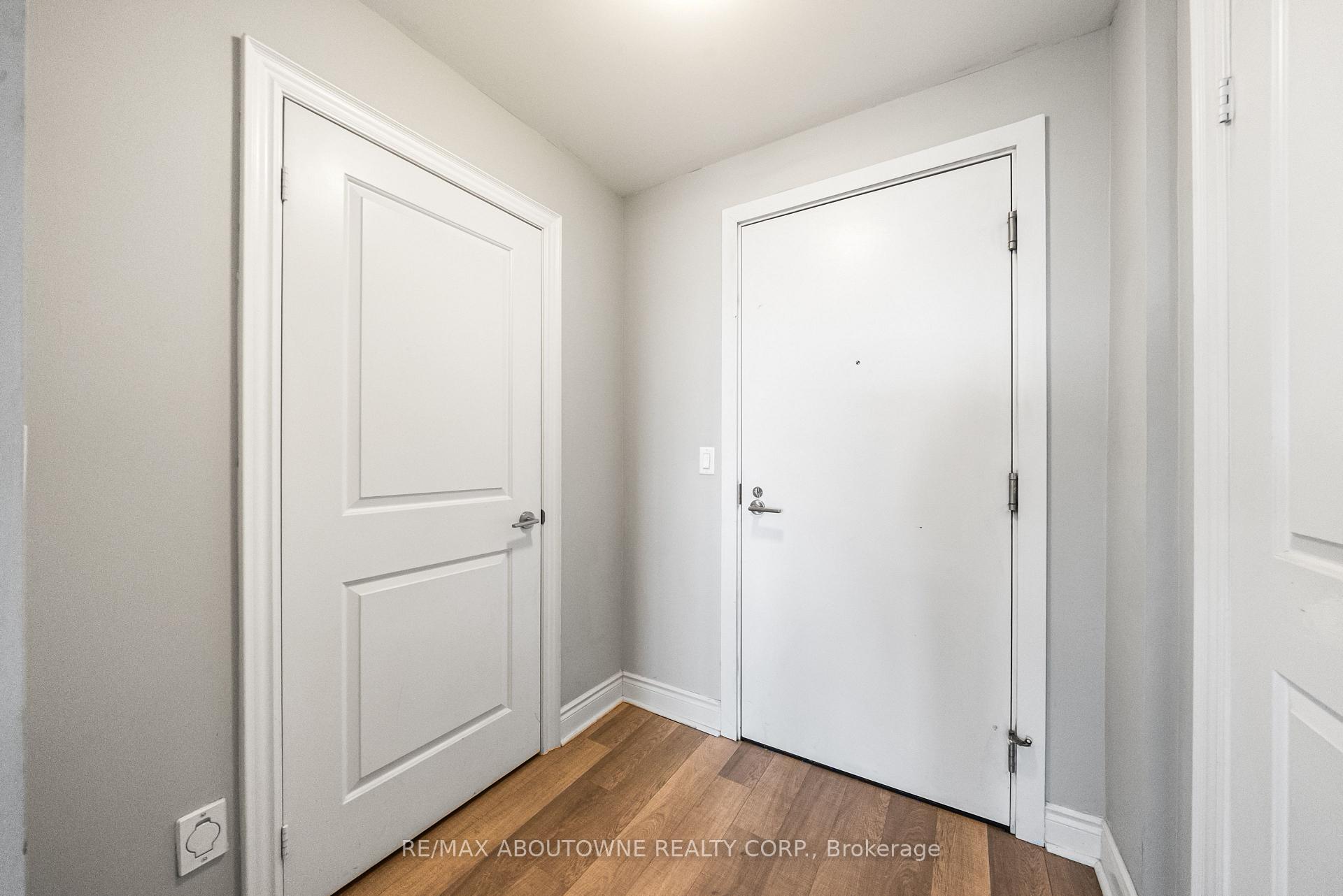 28 Ted Rogers Way 3110