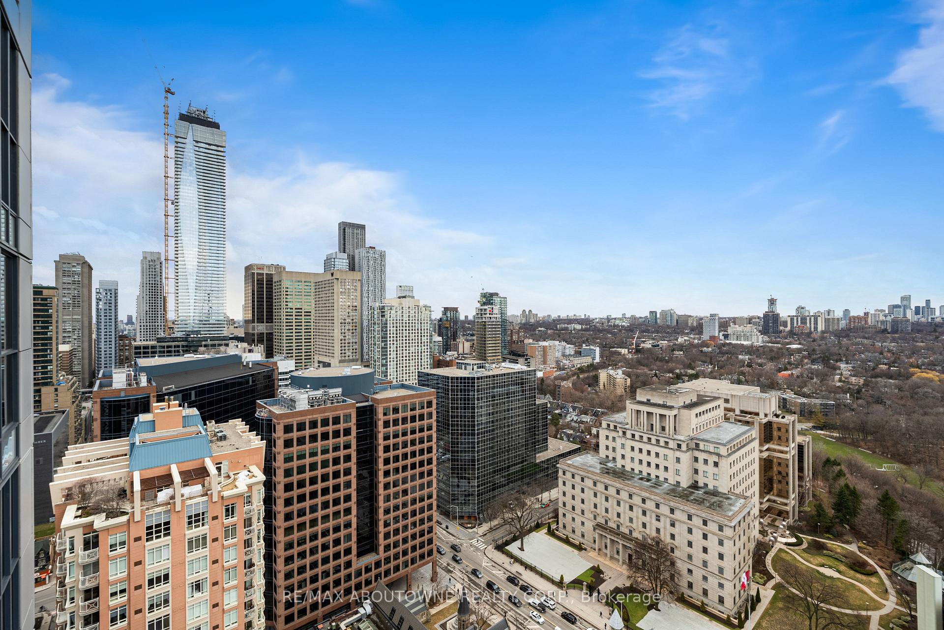 28 Ted Rogers Way 3110