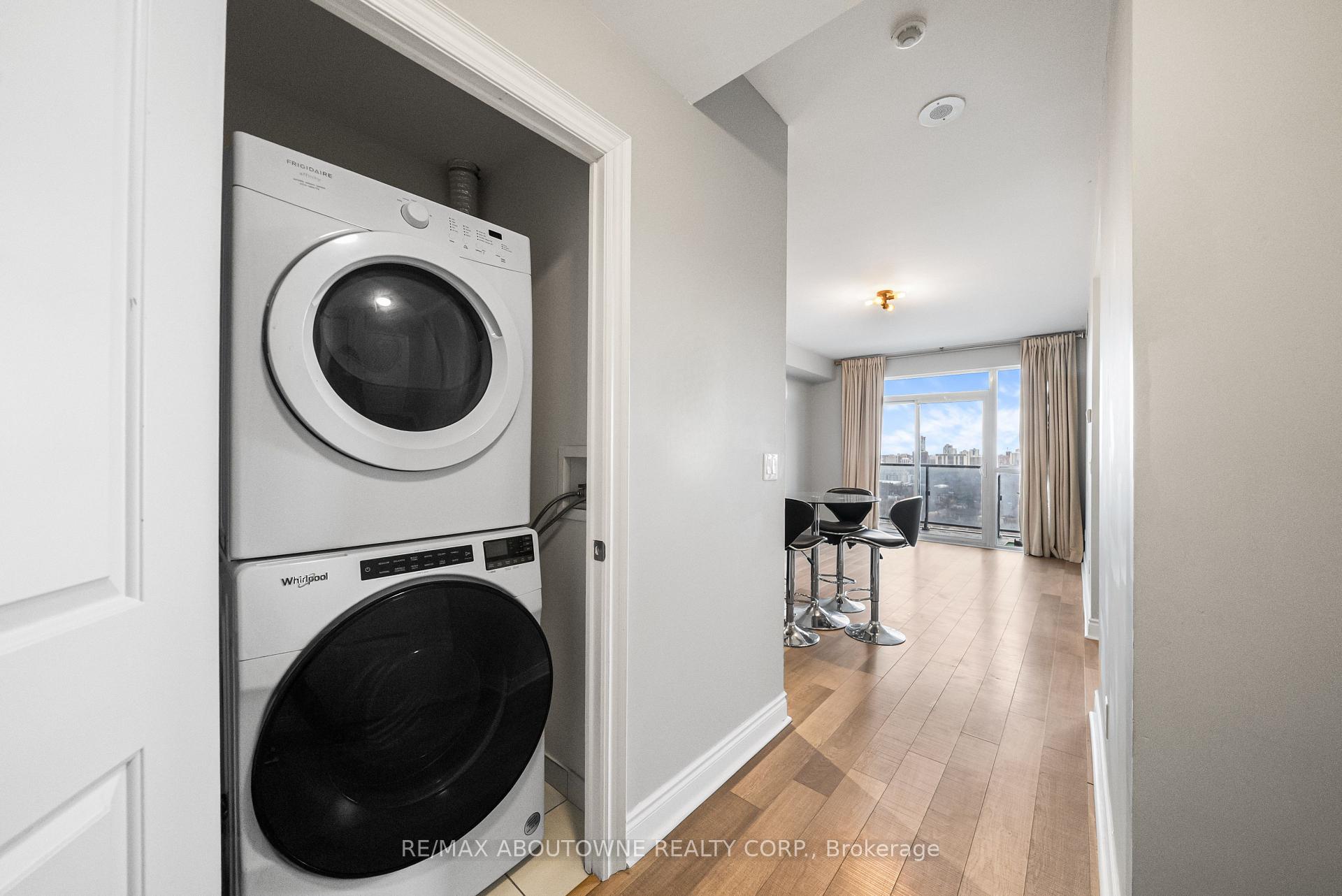 28 Ted Rogers Way 3110