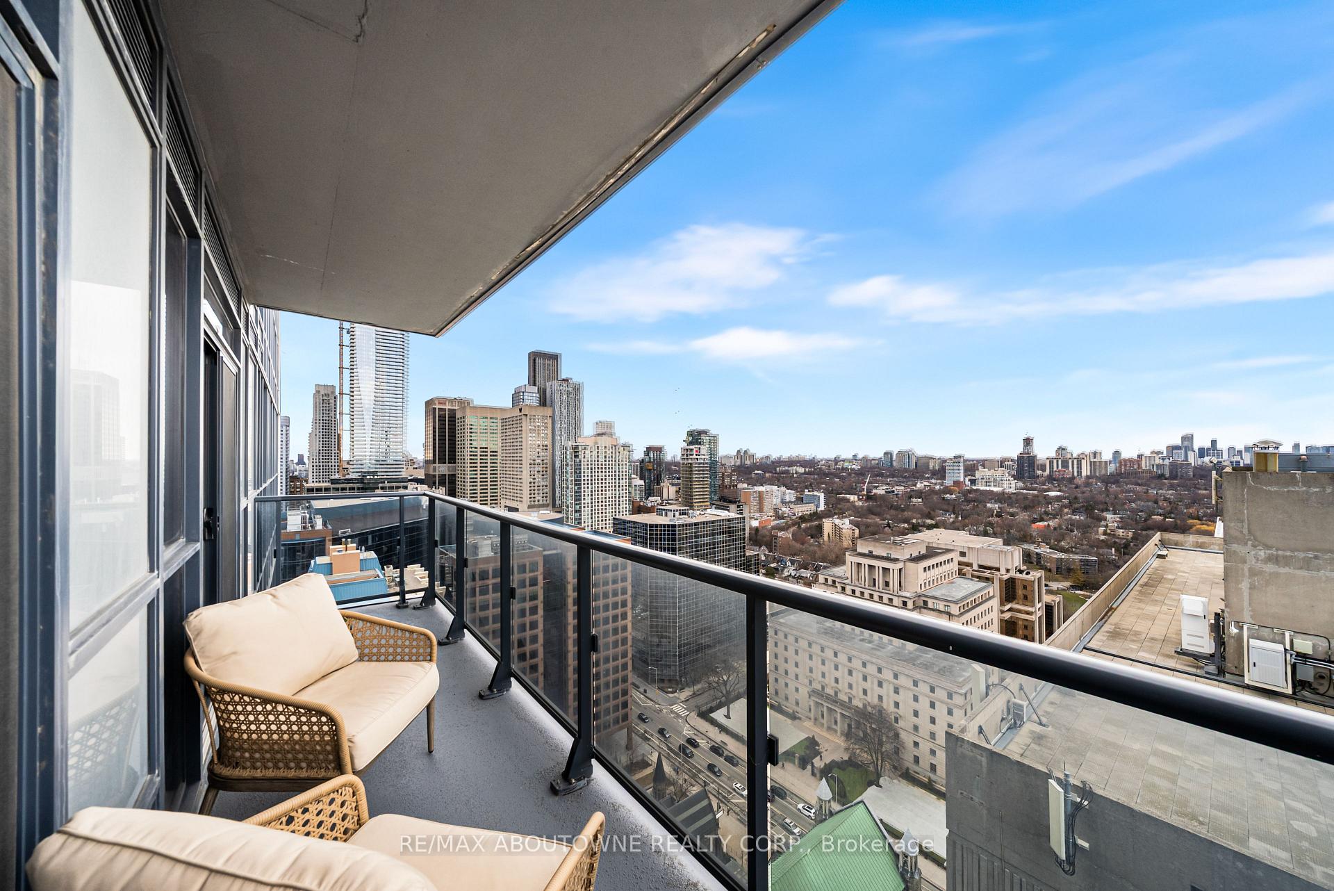 28 Ted Rogers Way 3110