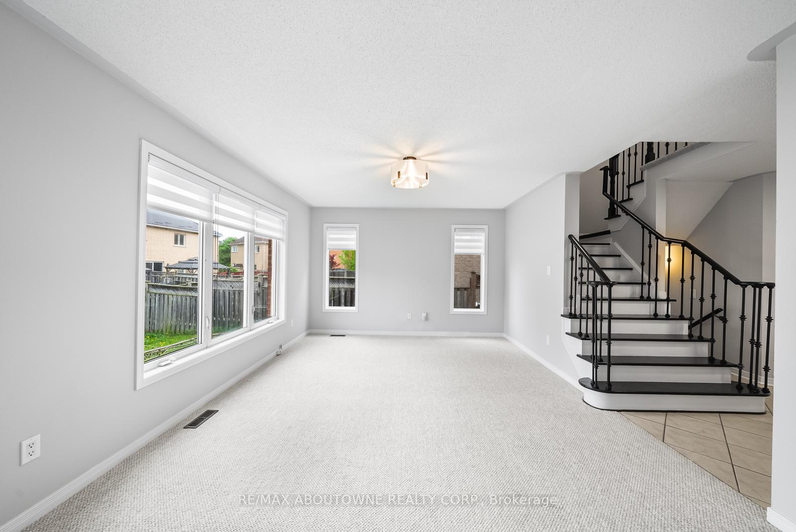 71 Cobblehill Crescent
