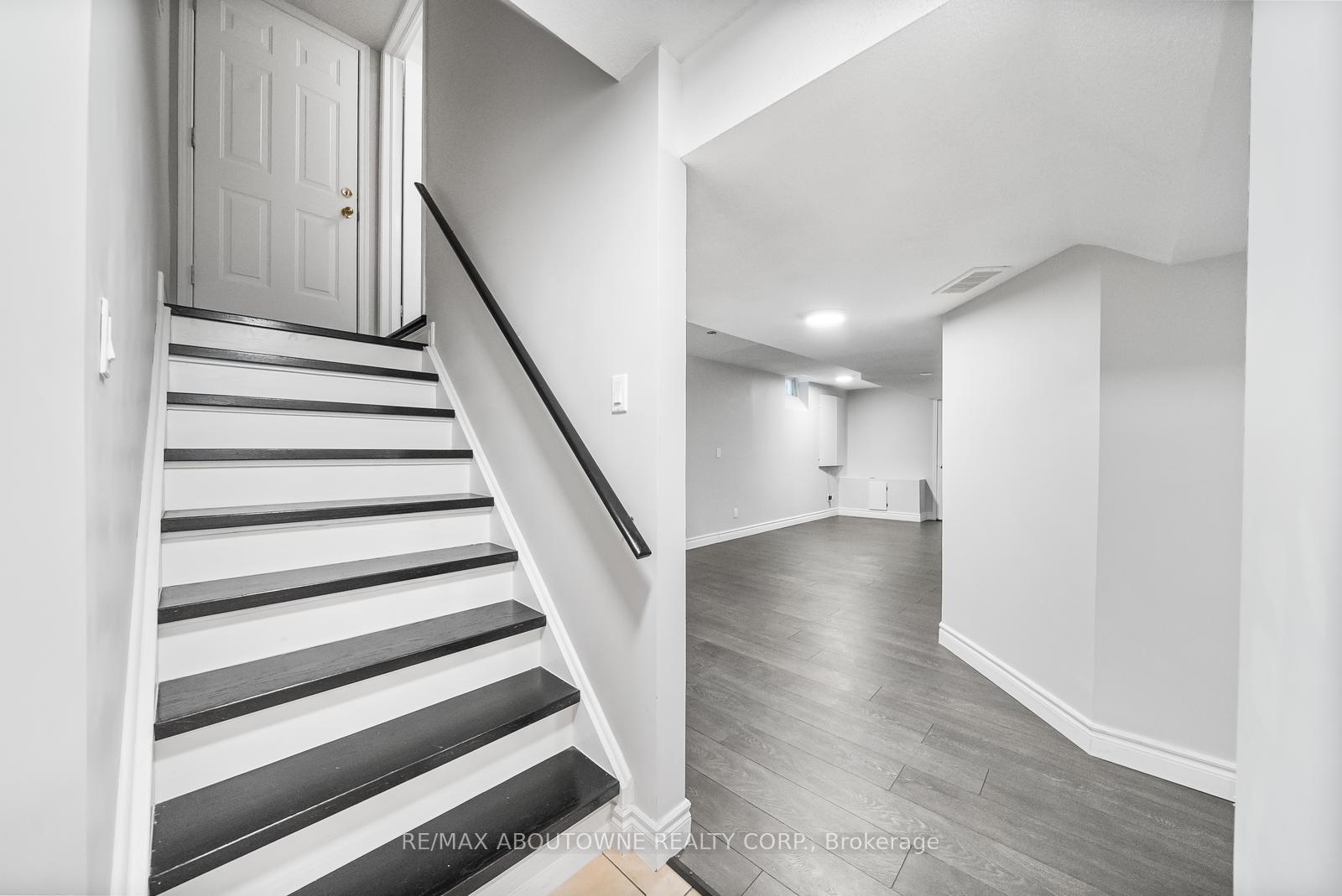 71 Cobblehill Crescent