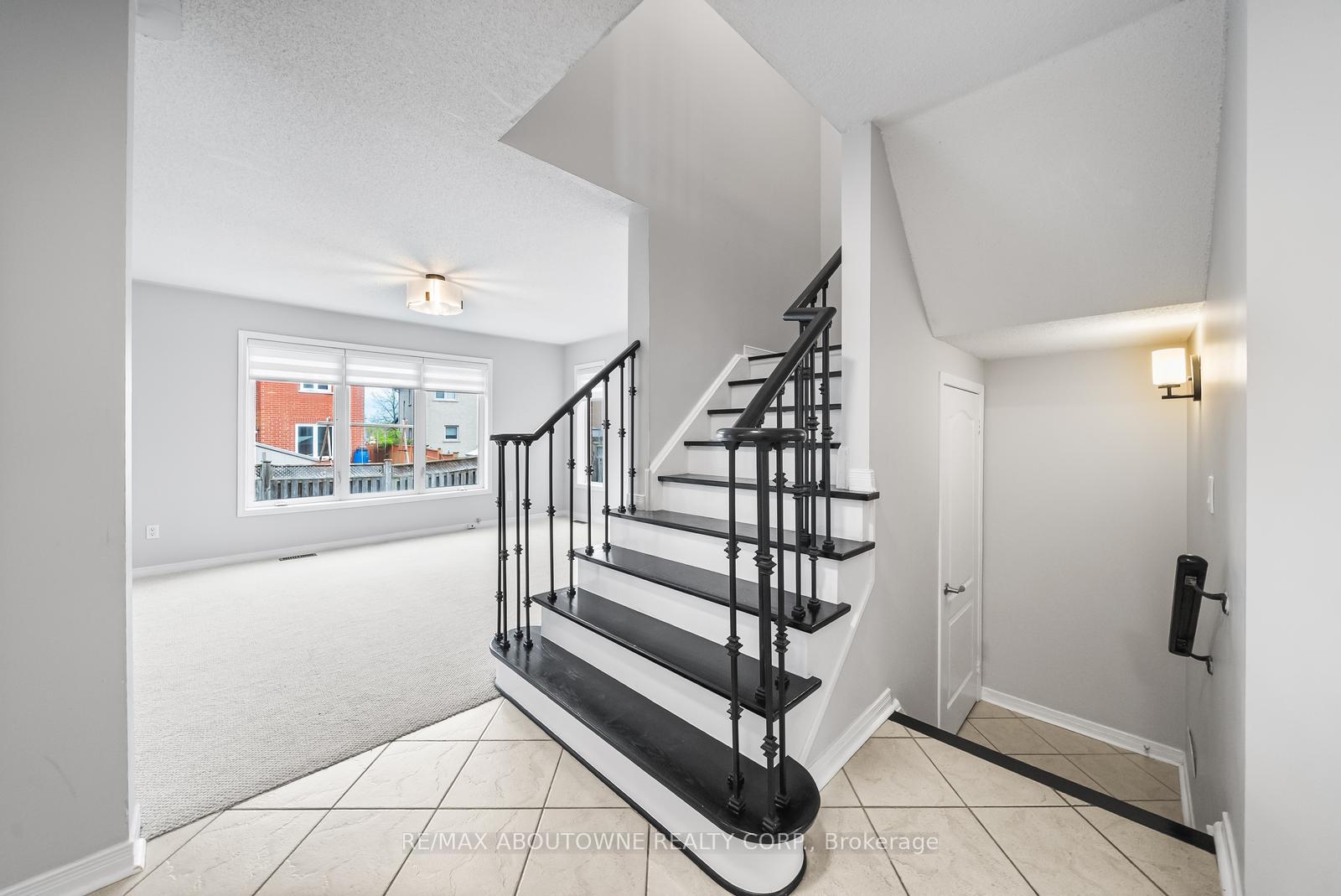 71 Cobblehill Crescent