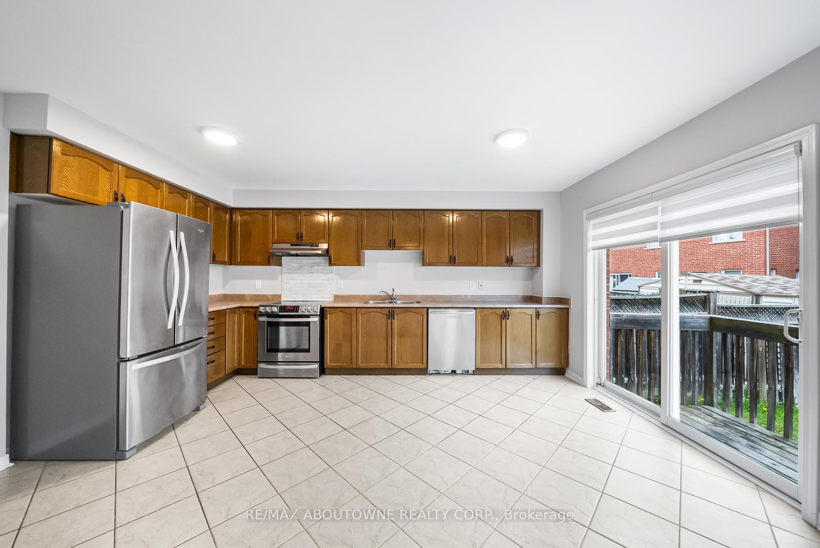 71 Cobblehill Crescent