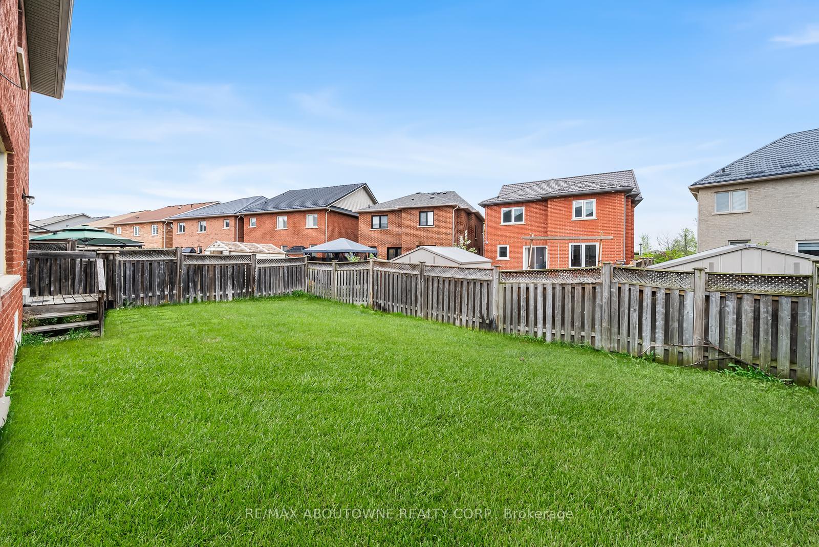 71 Cobblehill Crescent