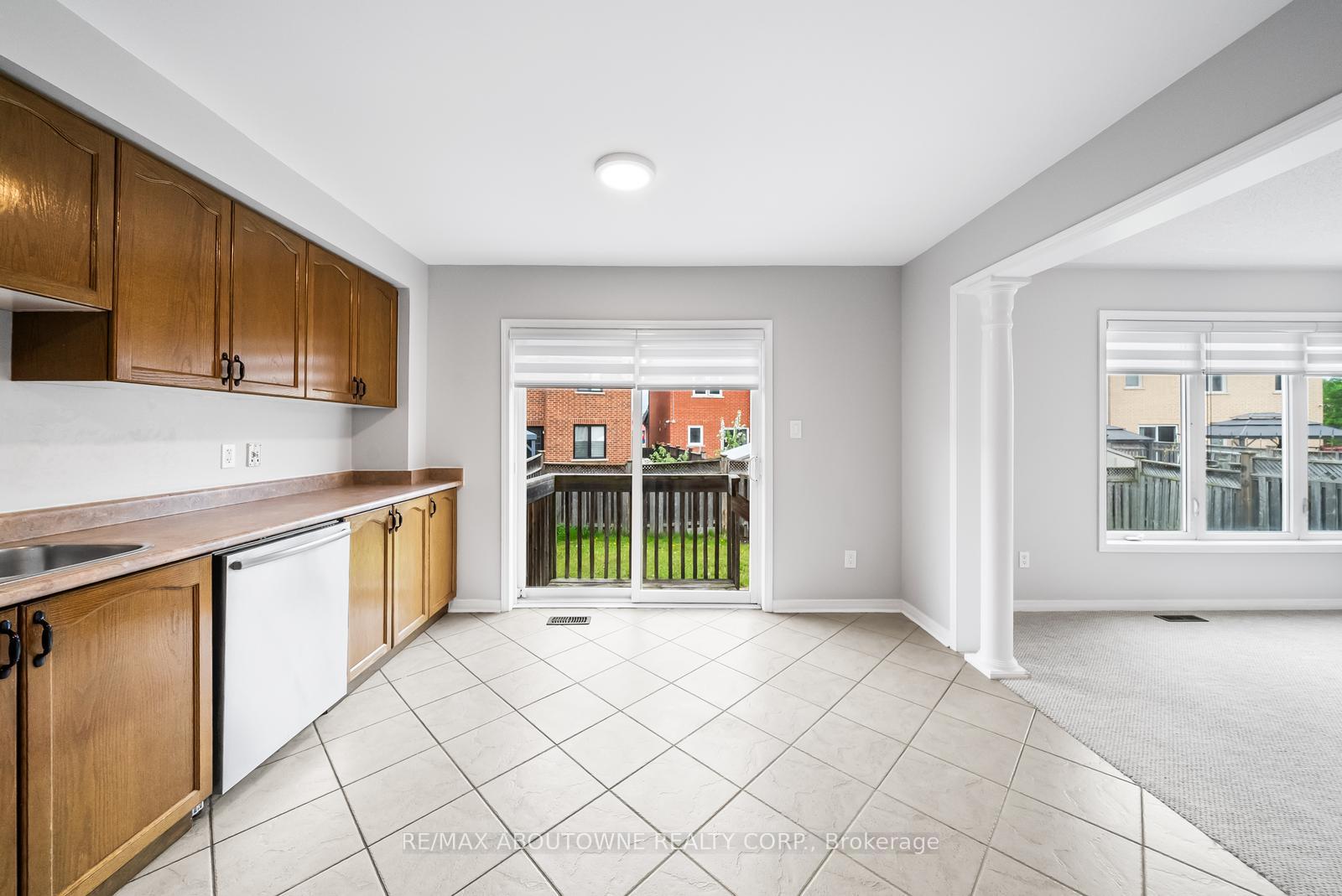 71 Cobblehill Crescent