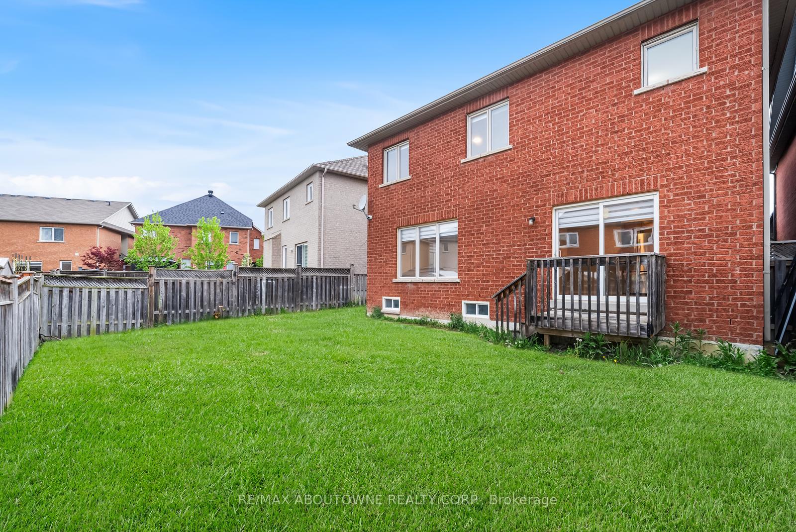 71 Cobblehill Crescent