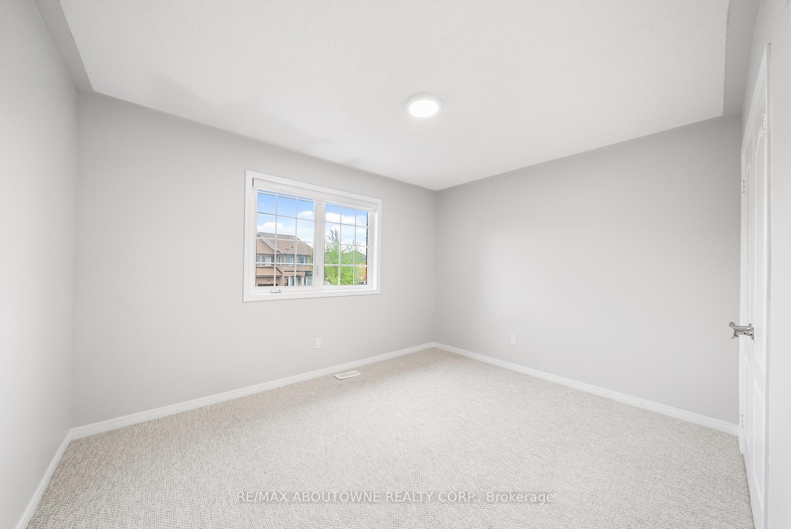 71 Cobblehill Crescent