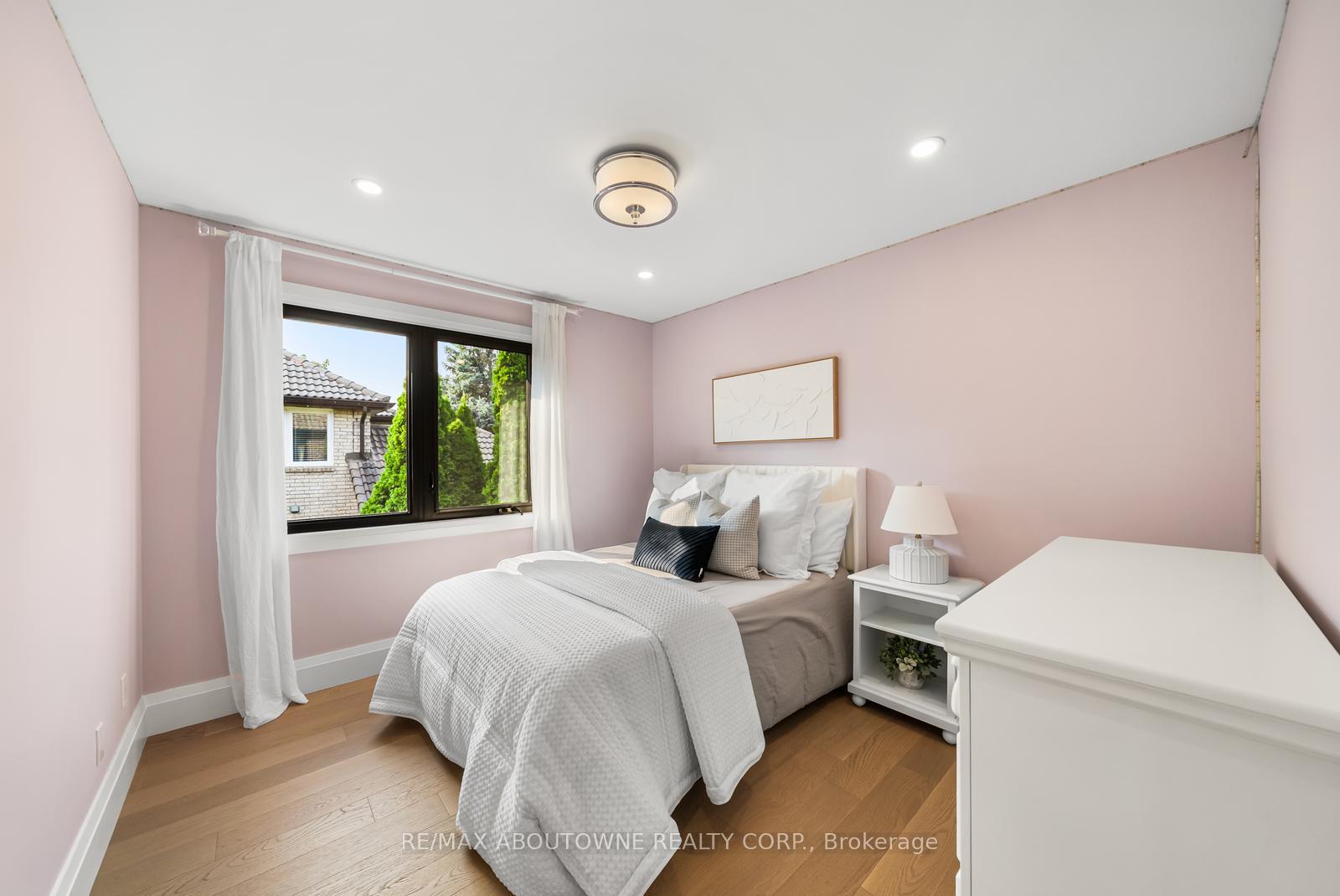 360 Claremont Crescent