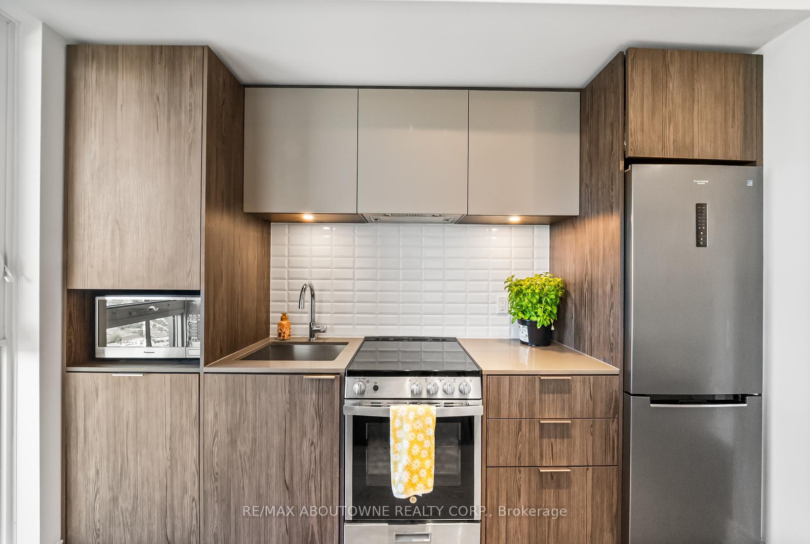 70 Annie Craig Drive 5103