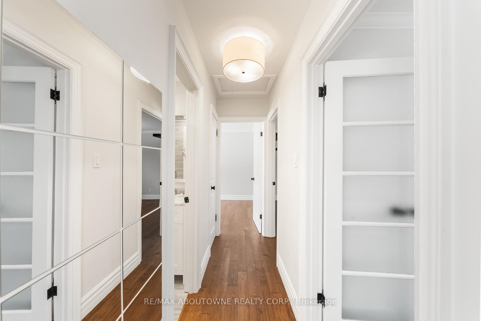 407 Canterbury Crescent