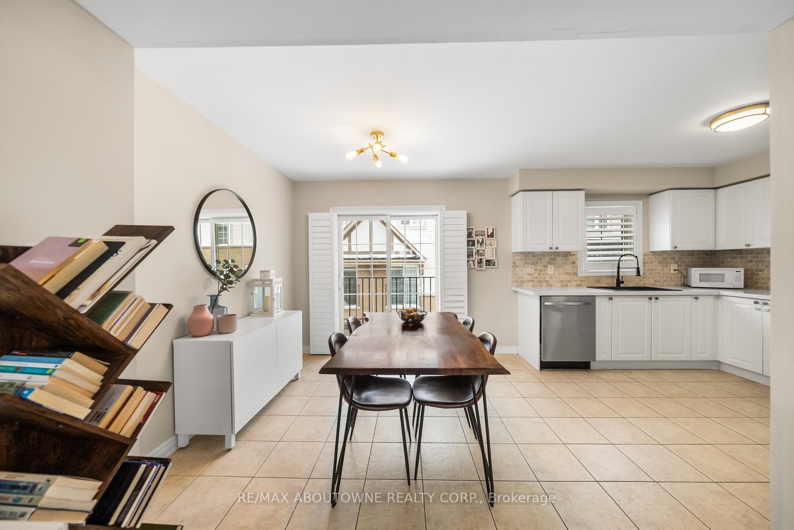 2321 Parkhaven Boulevard 7