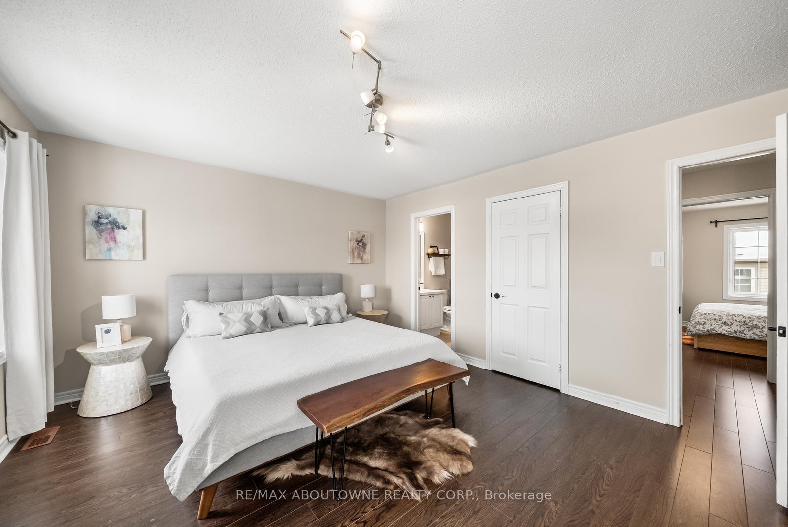 2321 Parkhaven Boulevard 7