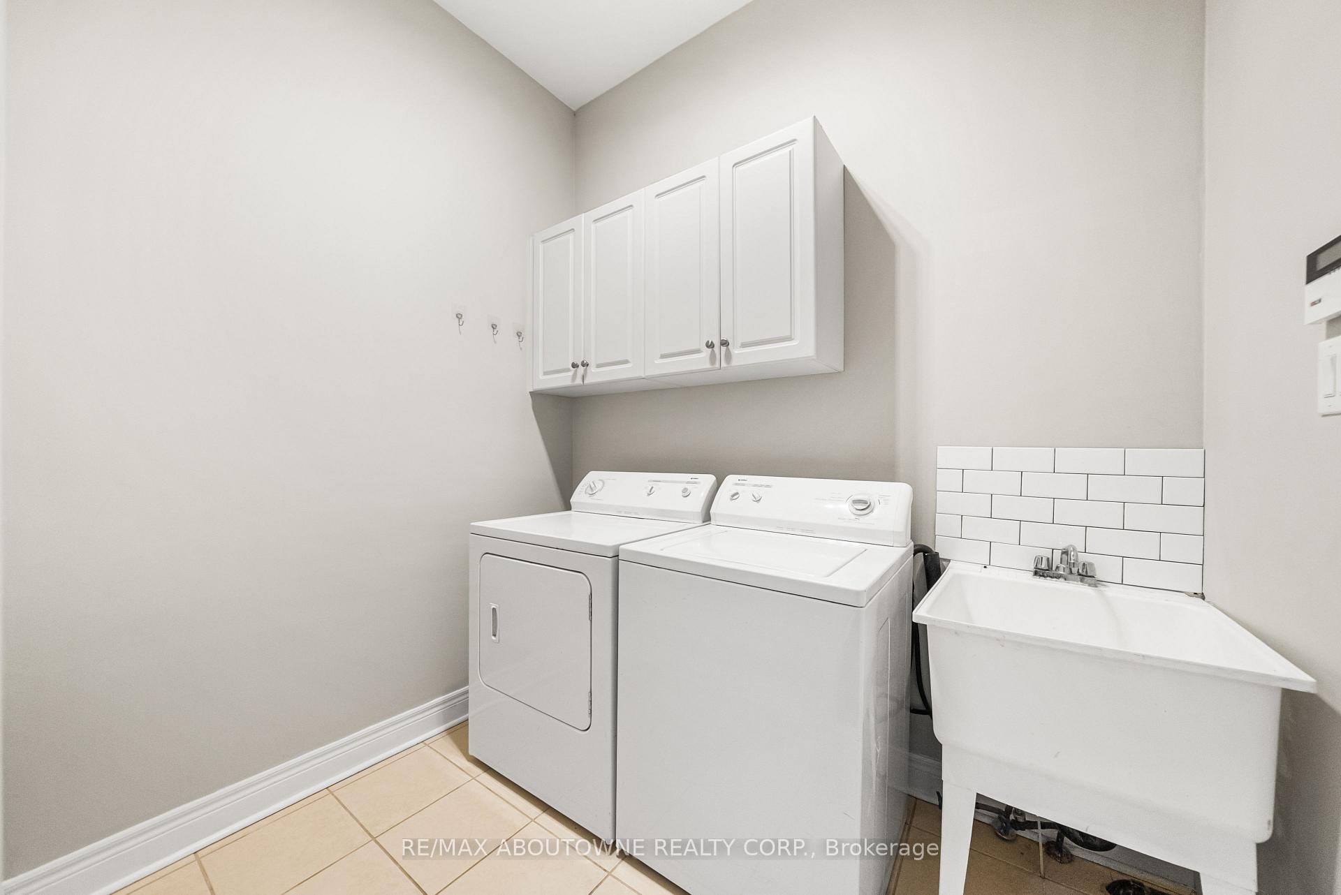 3334 Fox Run Circle, Oakville, ON L6L 6W4, Oakville ON, L6L 6W4