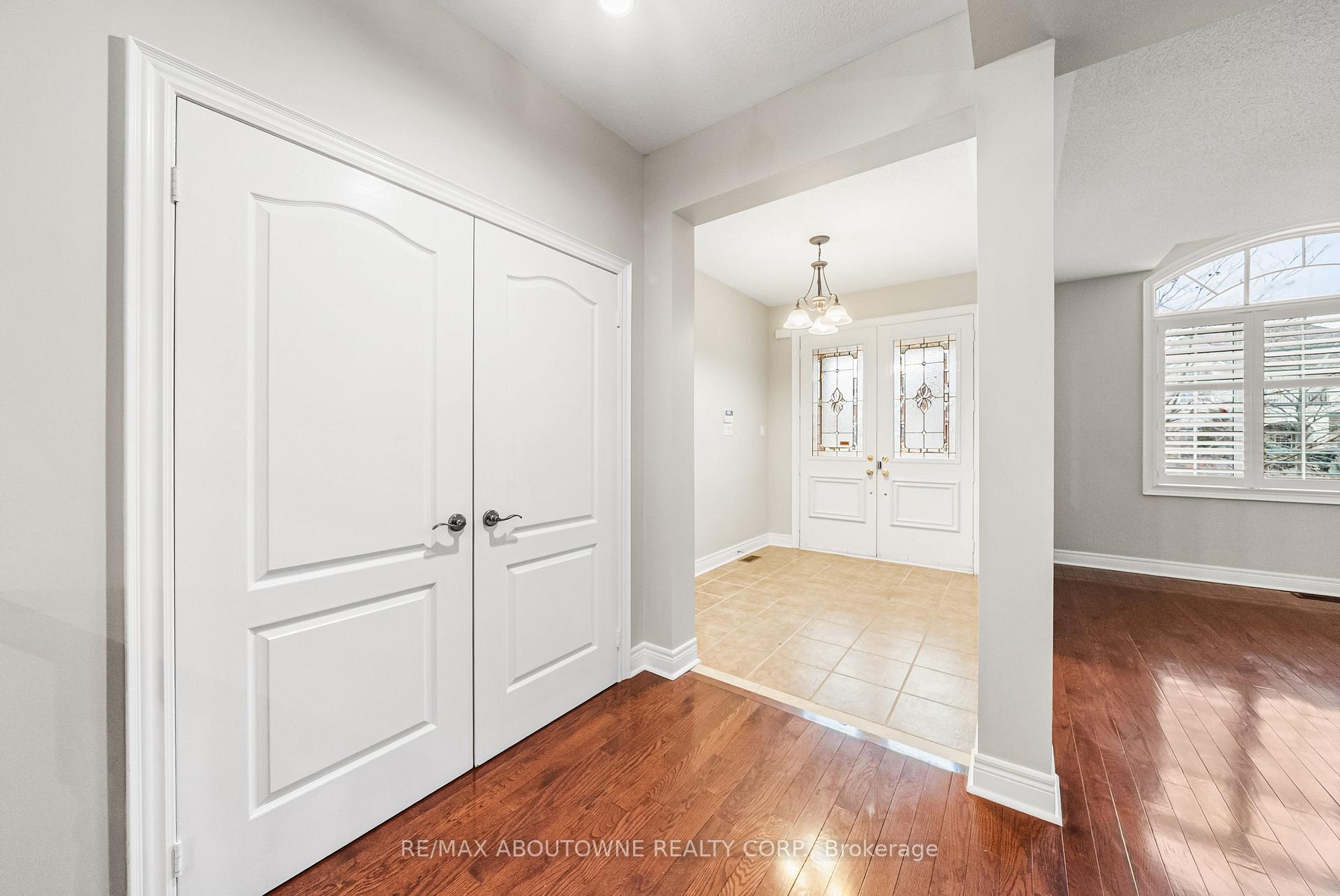 3334 Fox Run Circle, Oakville, ON L6L 6W4, Oakville ON, L6L 6W4