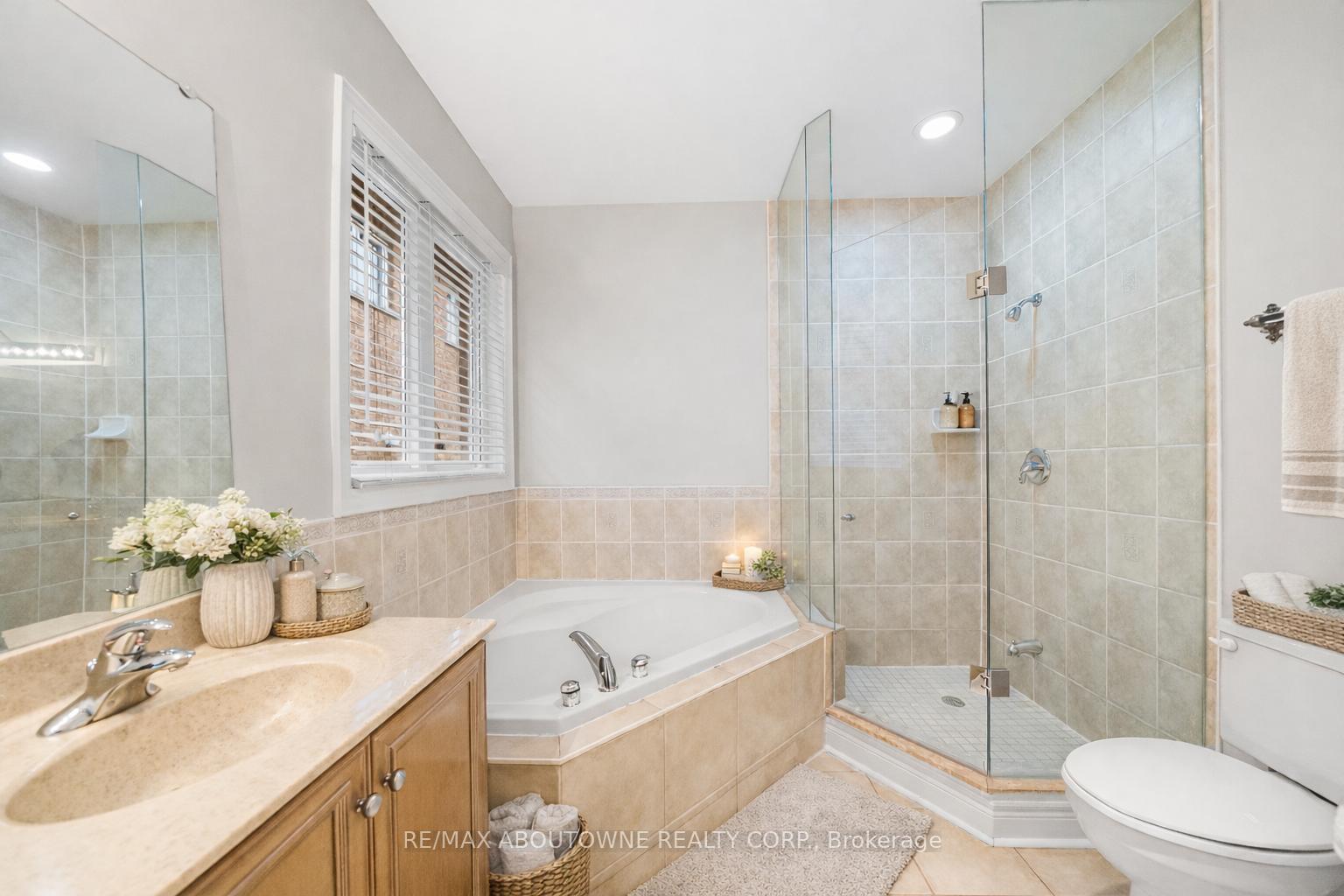 3334 Fox Run Circle, Oakville, ON L6L 6W4, Oakville ON, L6L 6W4