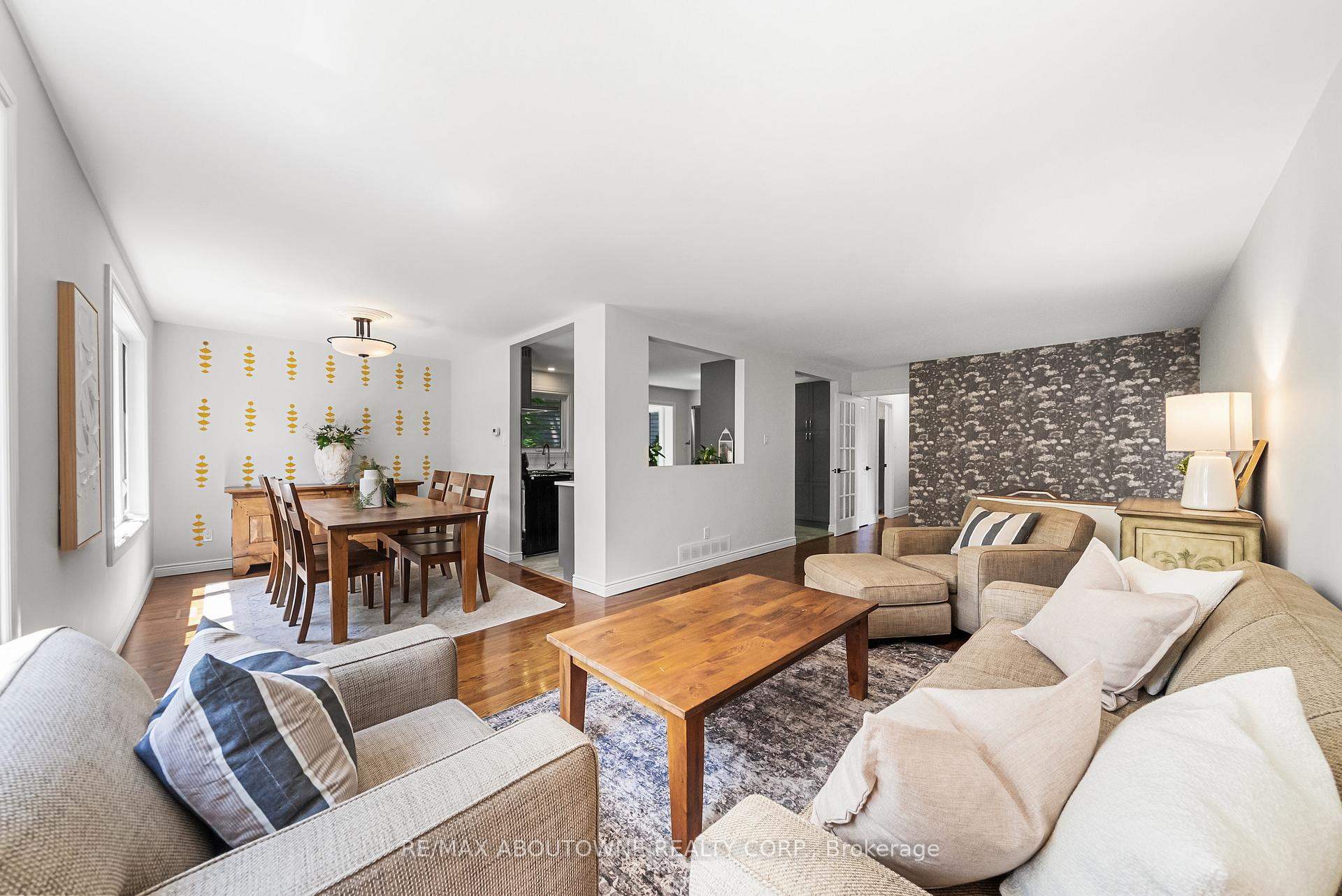166 CASTLE Crescent
