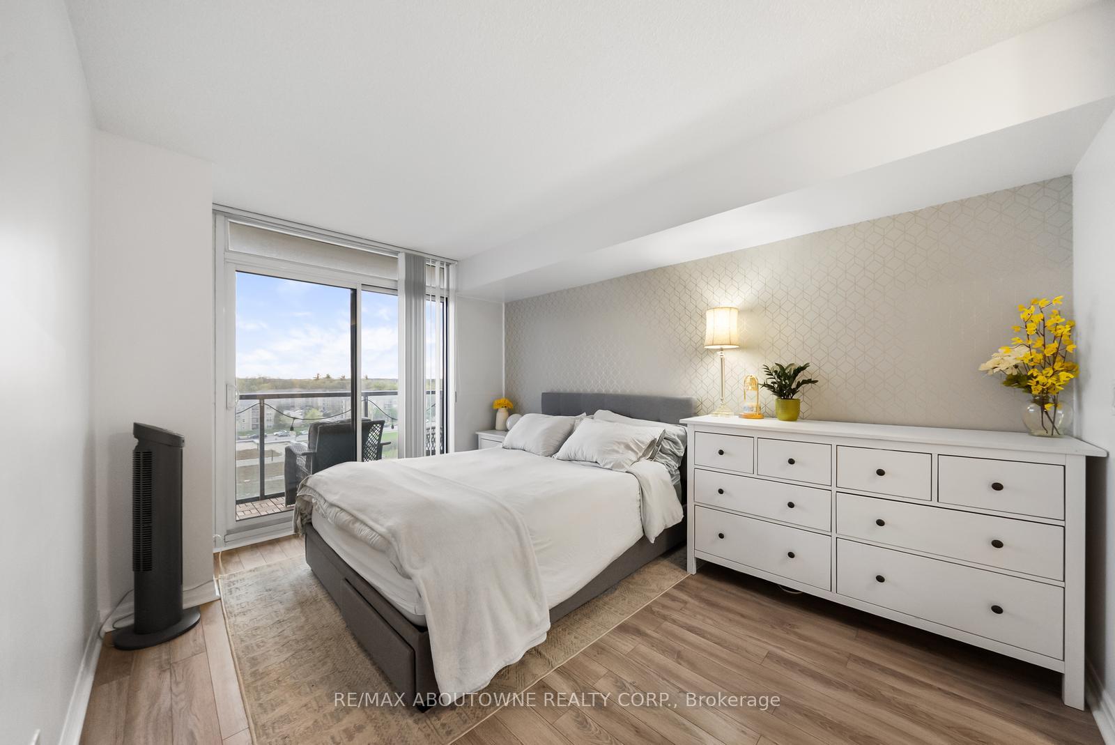1940 Ironstone Drive 808