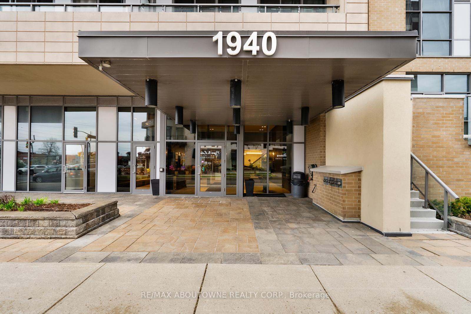 1940 Ironstone Drive 808