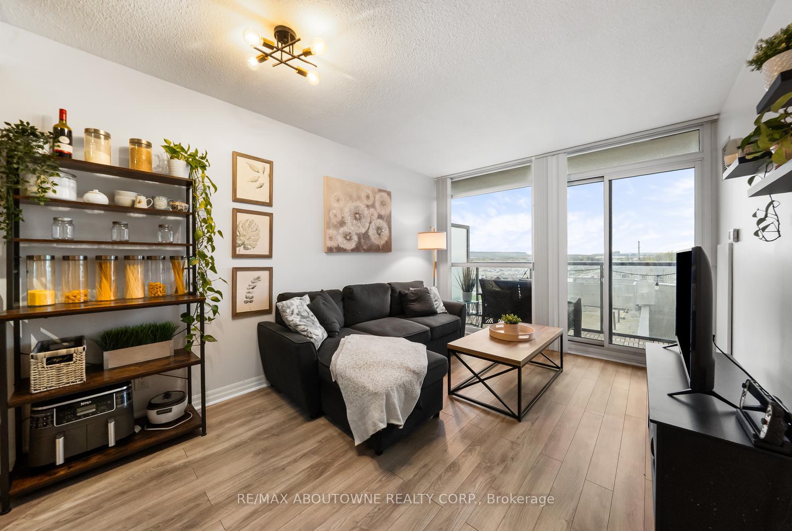 1940 Ironstone Drive 808