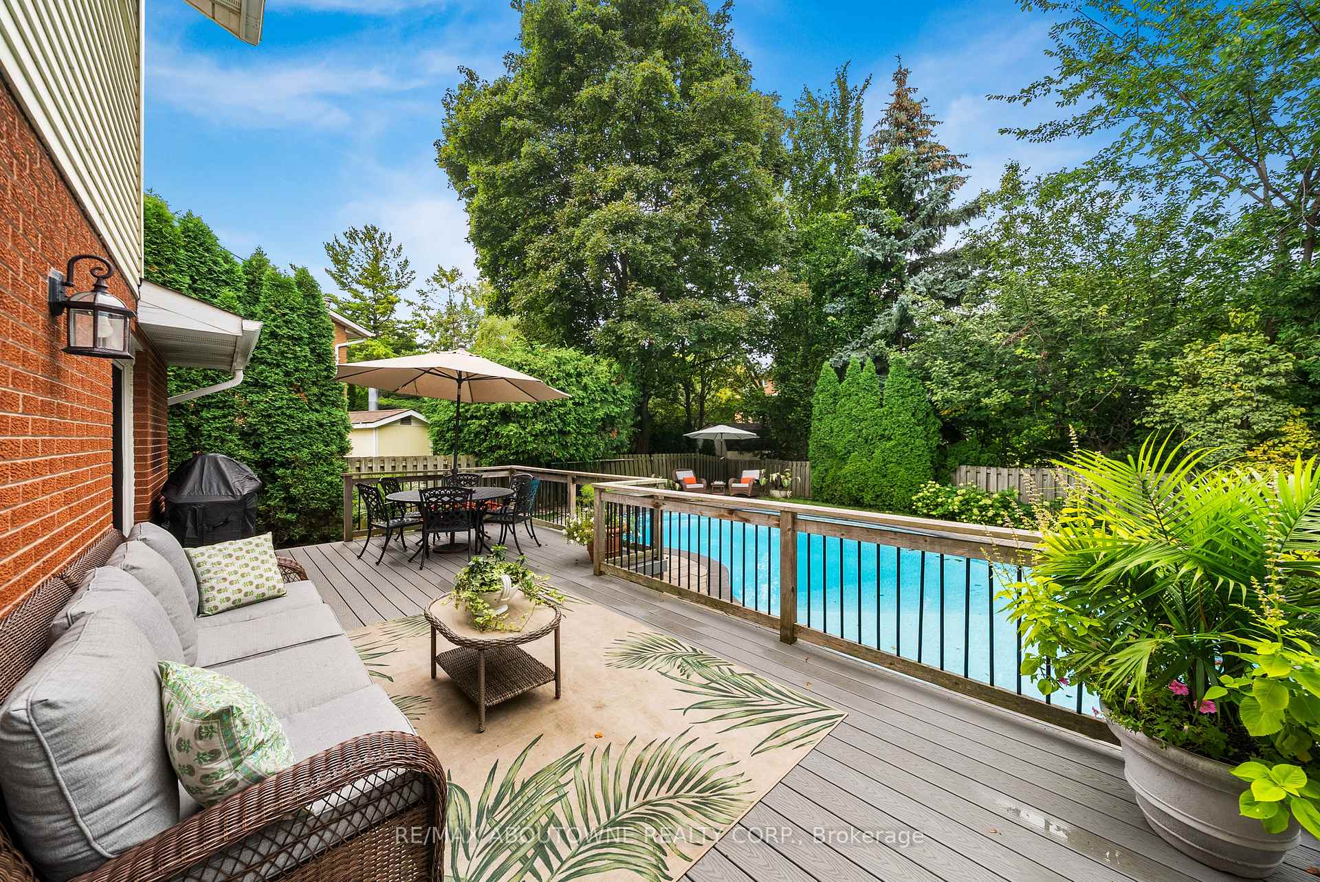 470 Carlton Drive