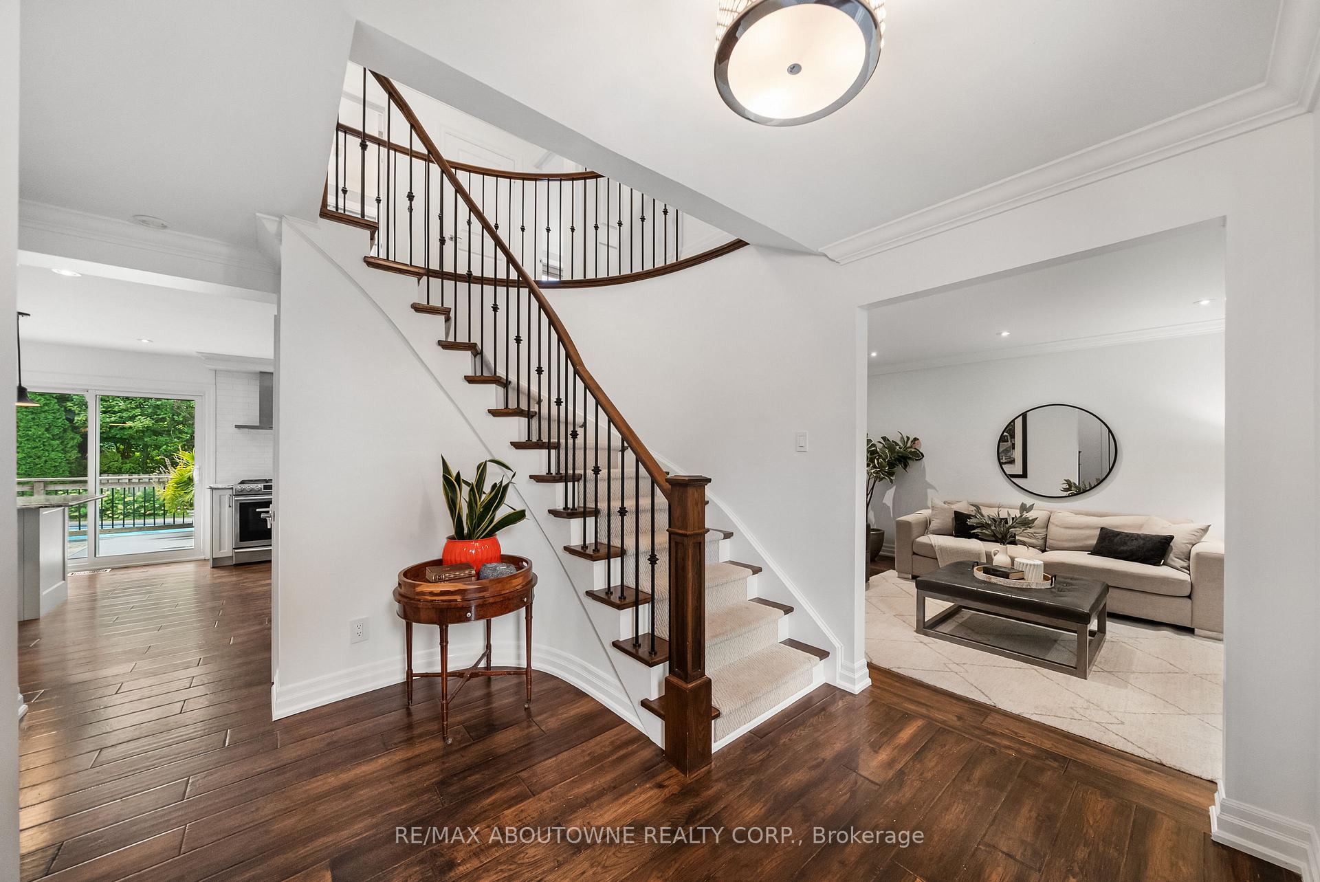470 Carlton Drive