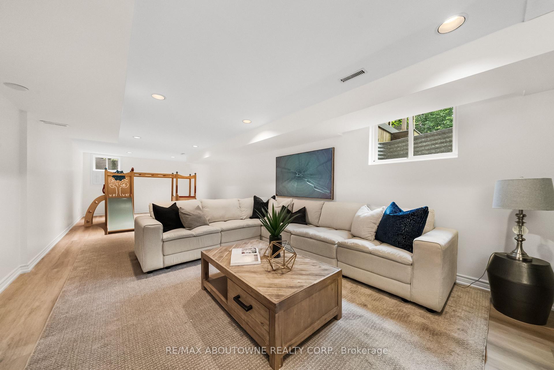 470 Carlton Drive