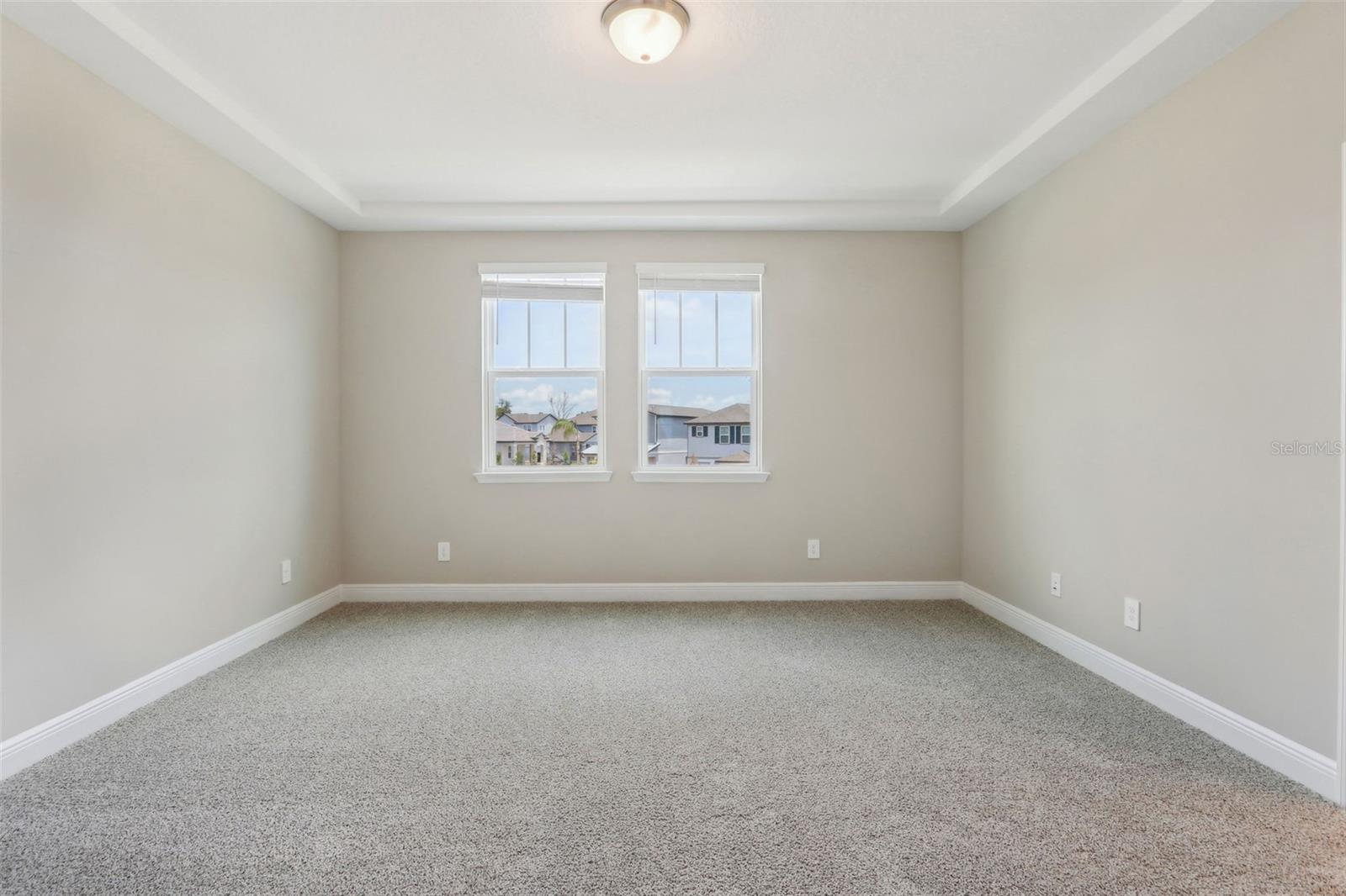 5003 RAILROAD VINE ALY