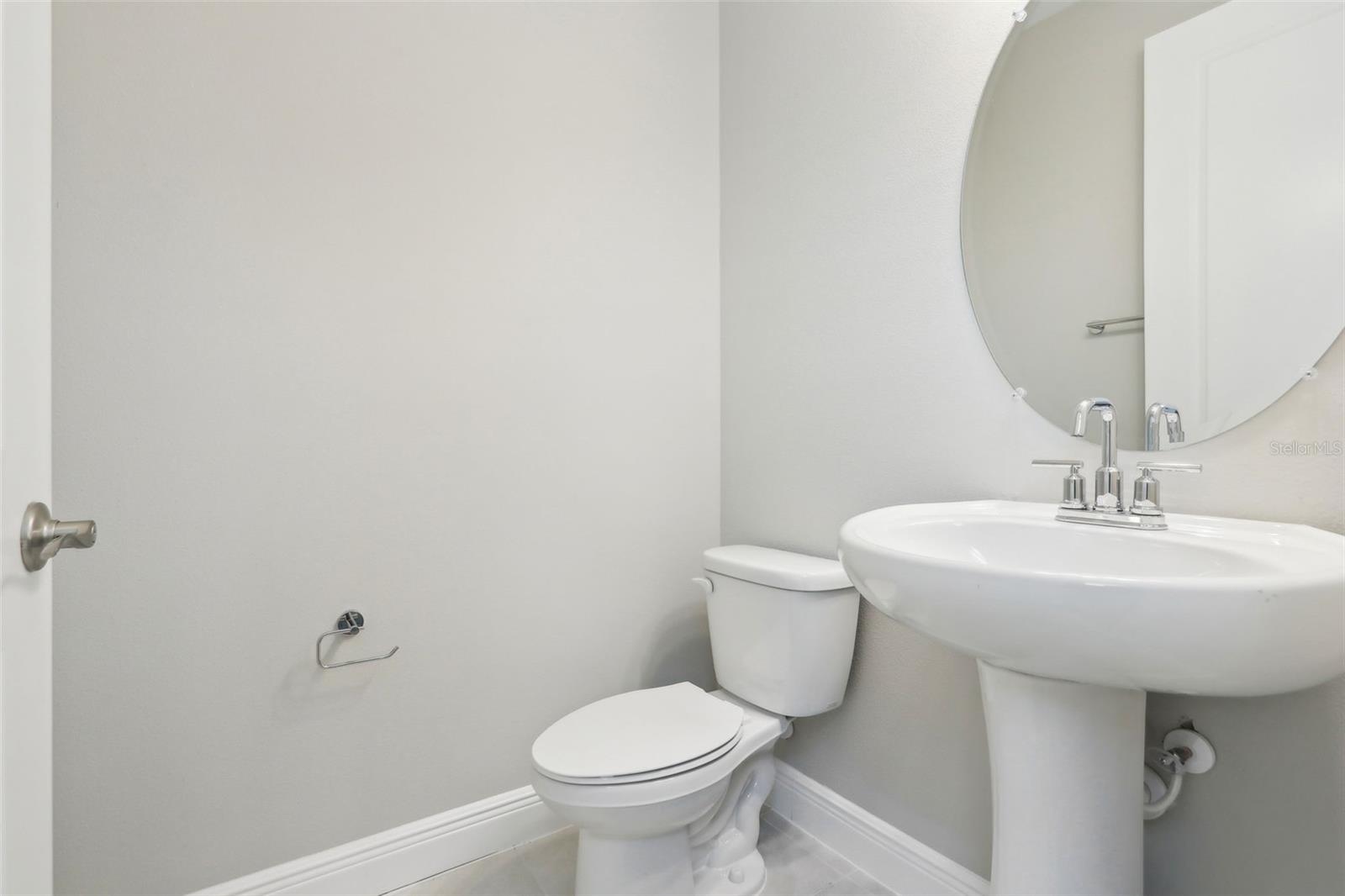 5003 RAILROAD VINE ALY